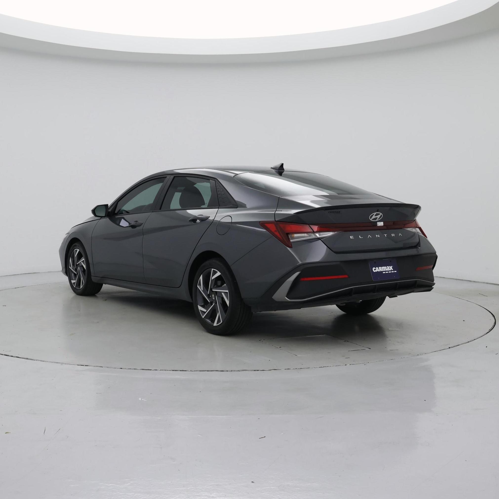 Thumbnail: 2025 Hyundai Elantra - 2