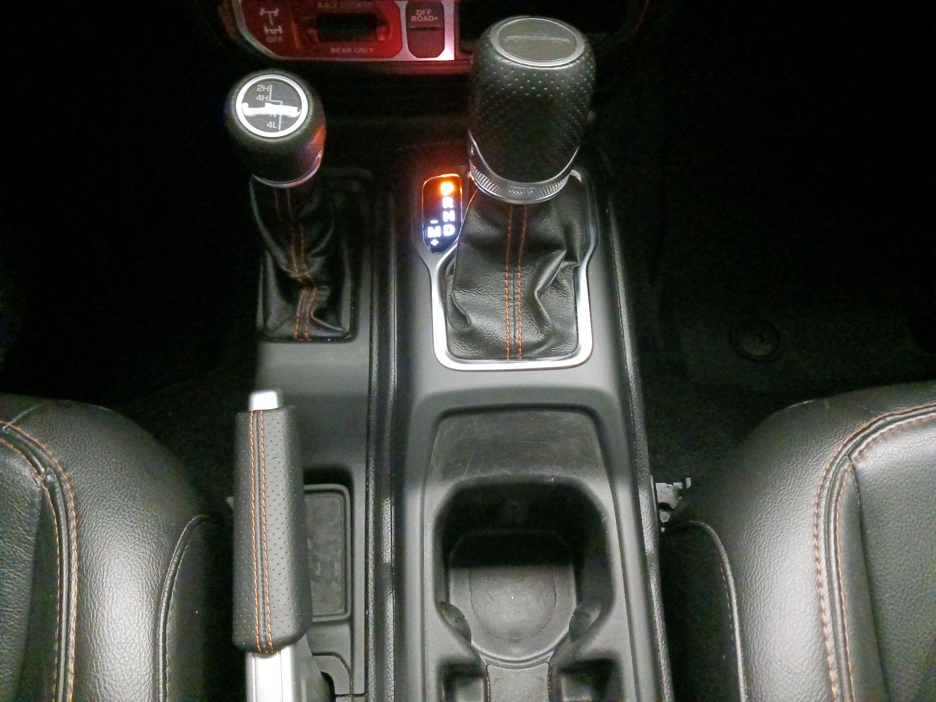 Thumbnail: 2021 Jeep Gladiator - 18