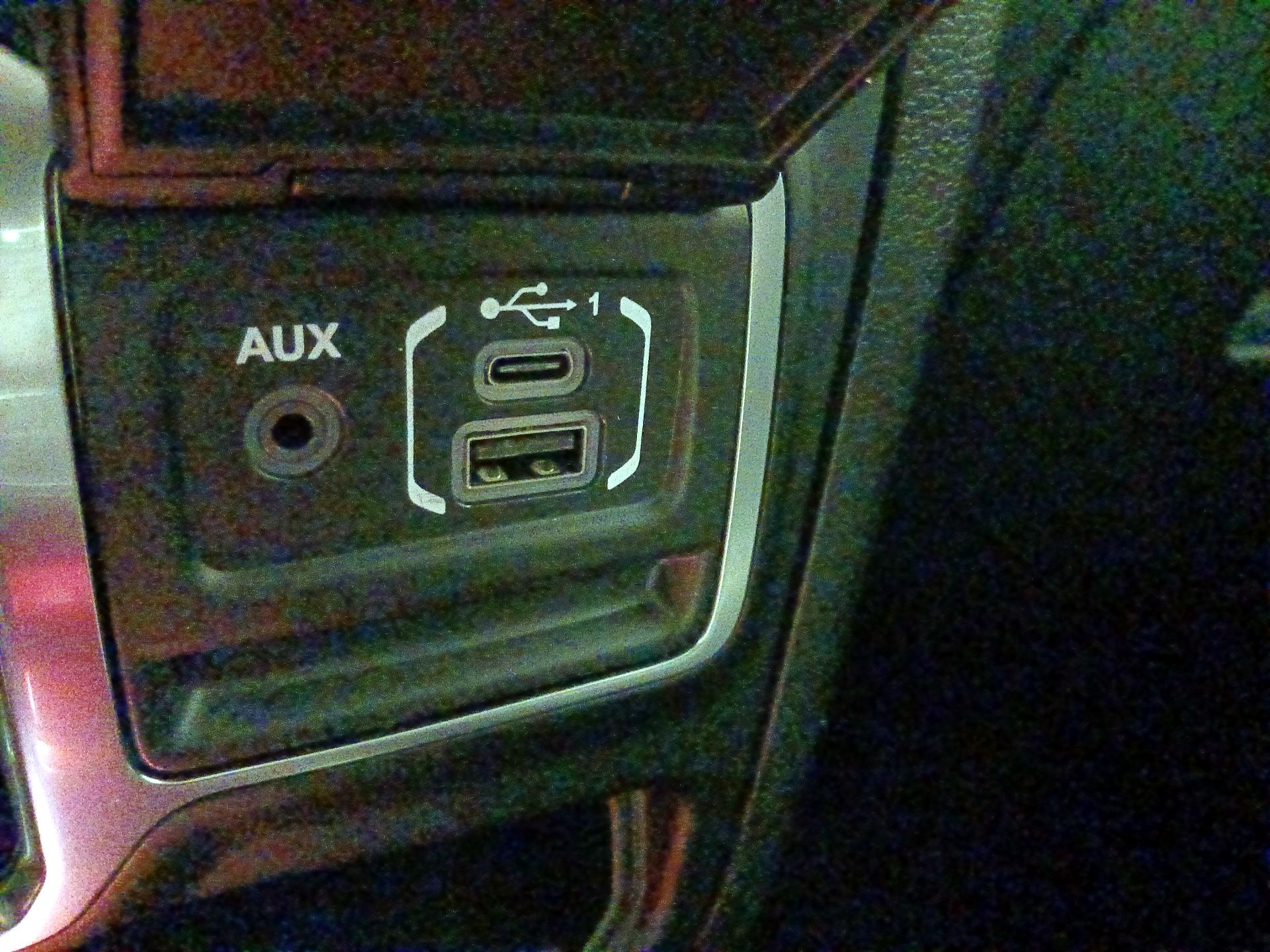 Thumbnail: 2021 Jeep Gladiator - 19