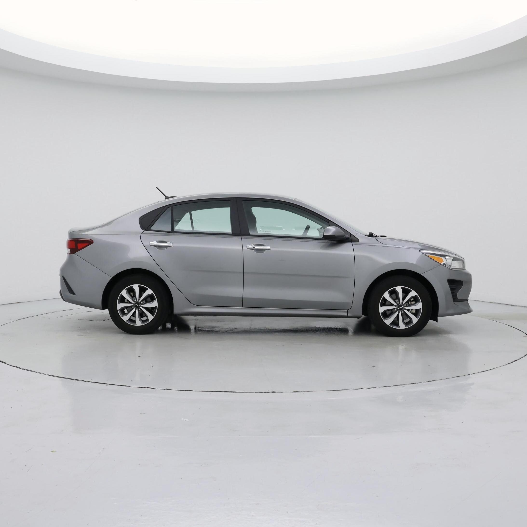 Thumbnail: 2022 Kia Rio - 7