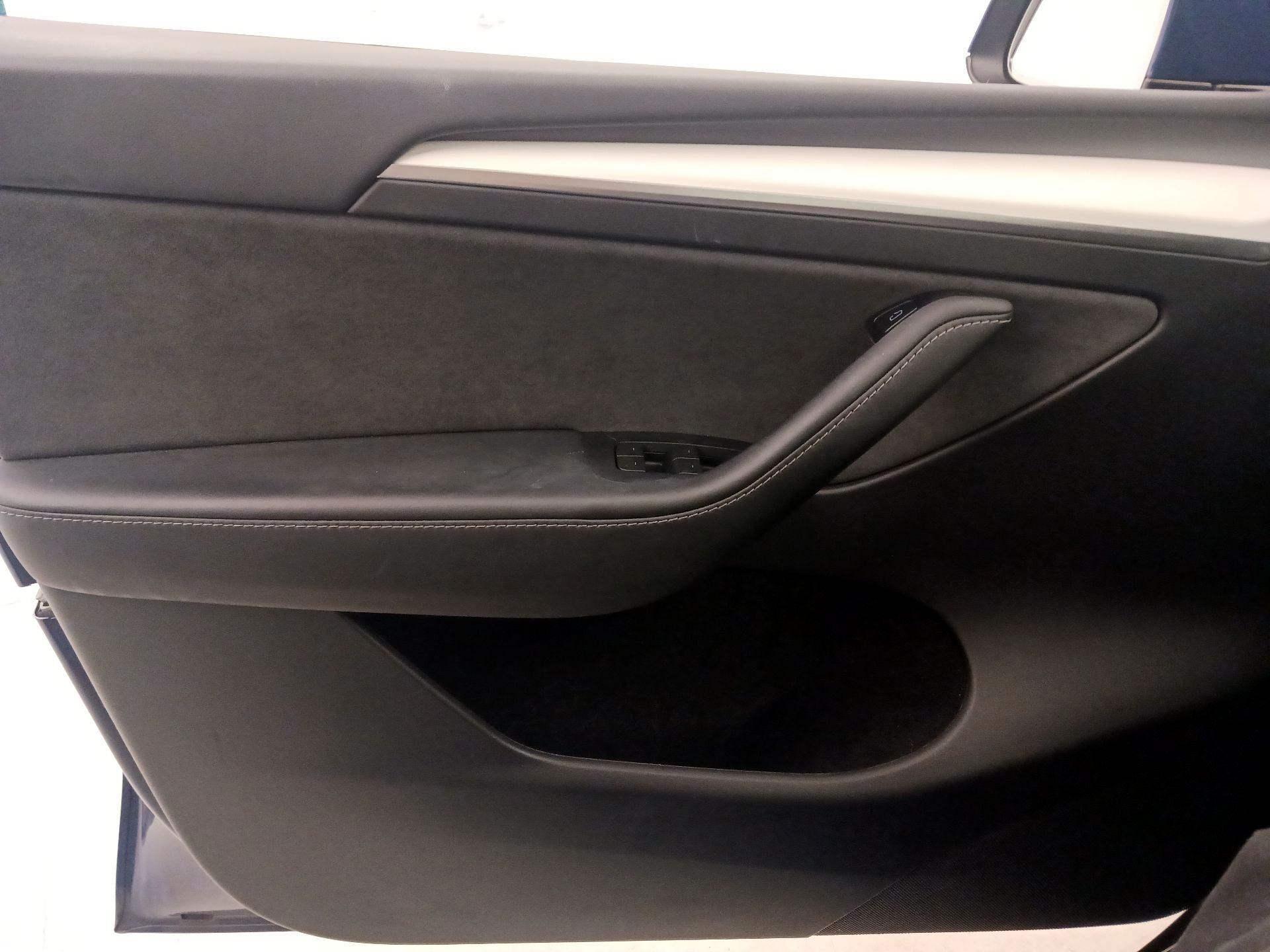 Thumbnail: 2024 Tesla Model Y - 12