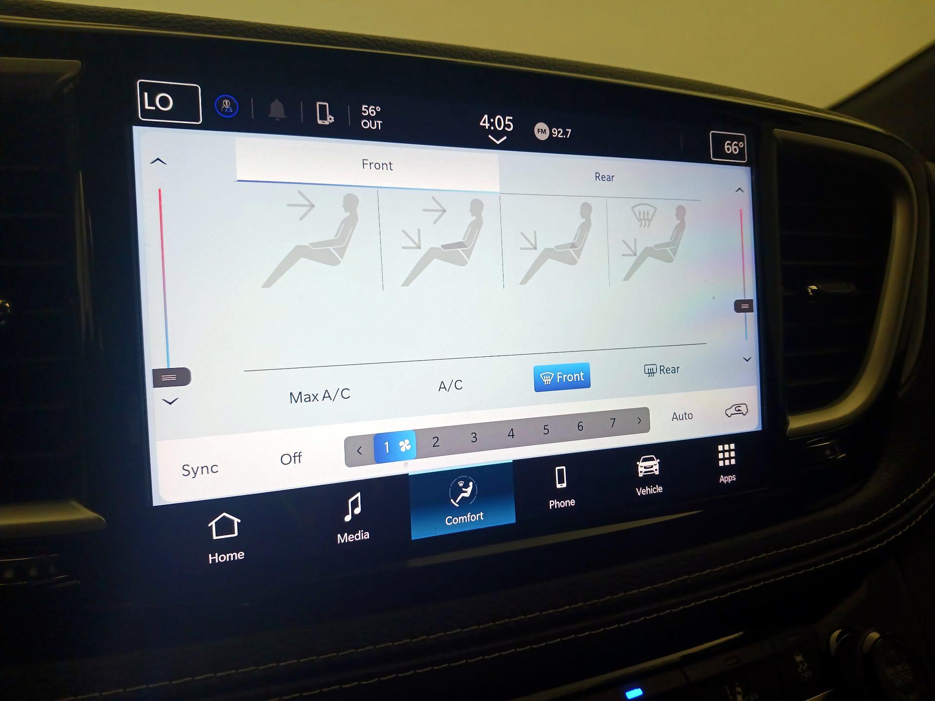 Thumbnail: 2021 Chrysler Pacifica - 16