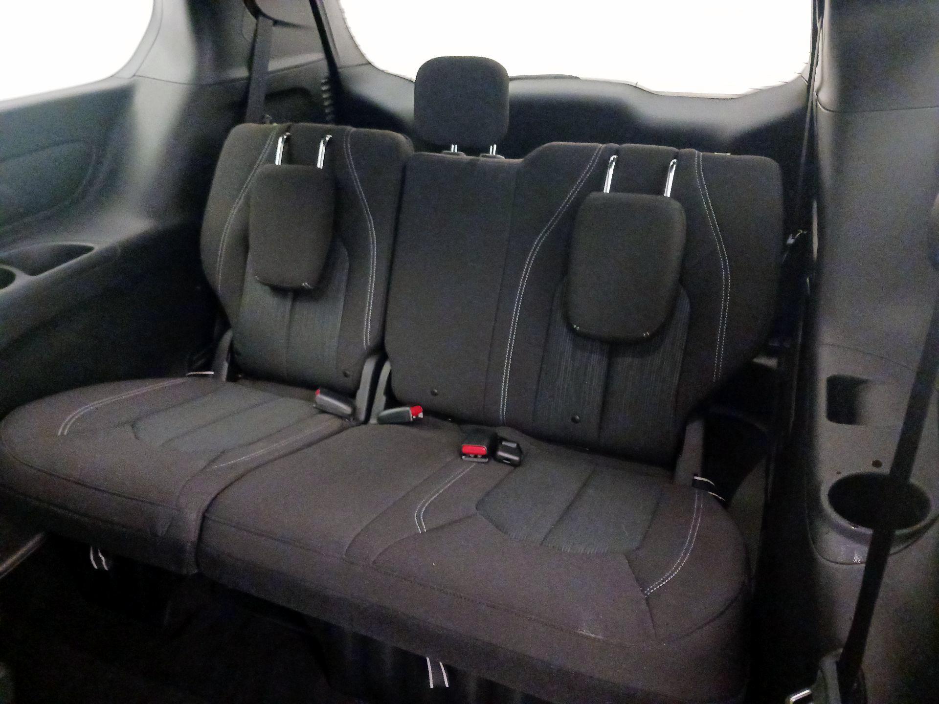 Thumbnail: 2021 Chrysler Pacifica - 20