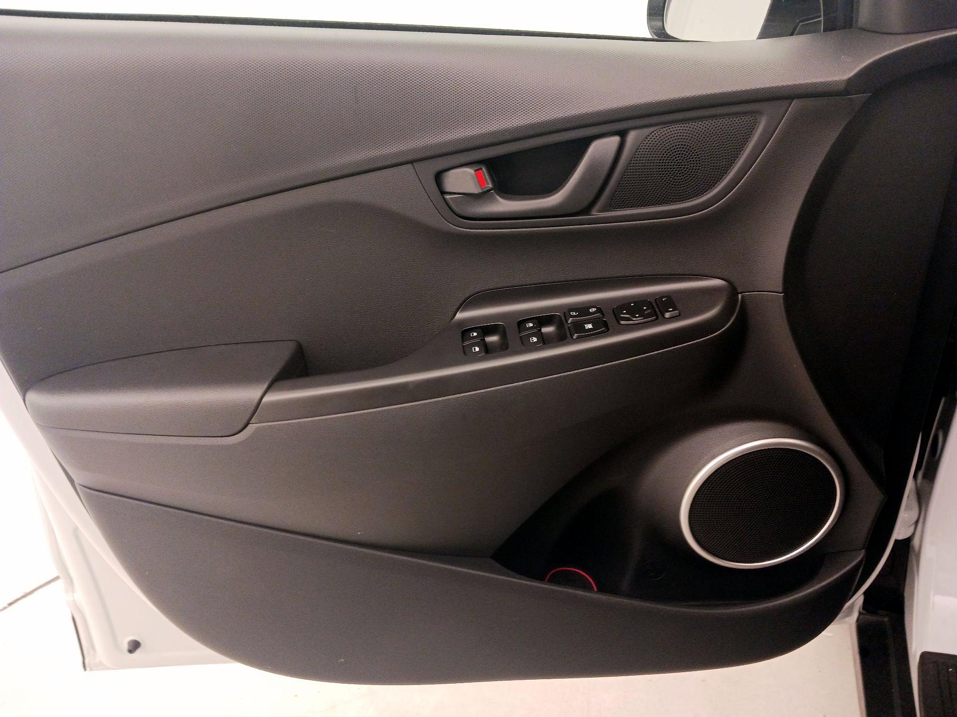 Thumbnail: 2019 Hyundai Kona - 12