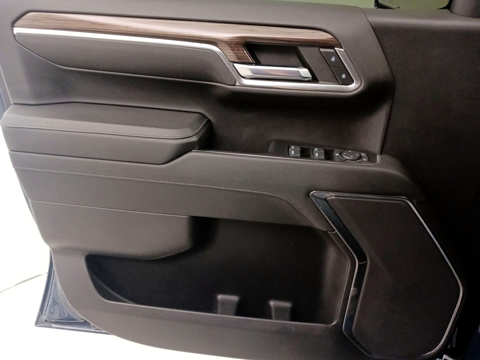 Thumbnail: 2023 Chevrolet Silverado 1500 - 12