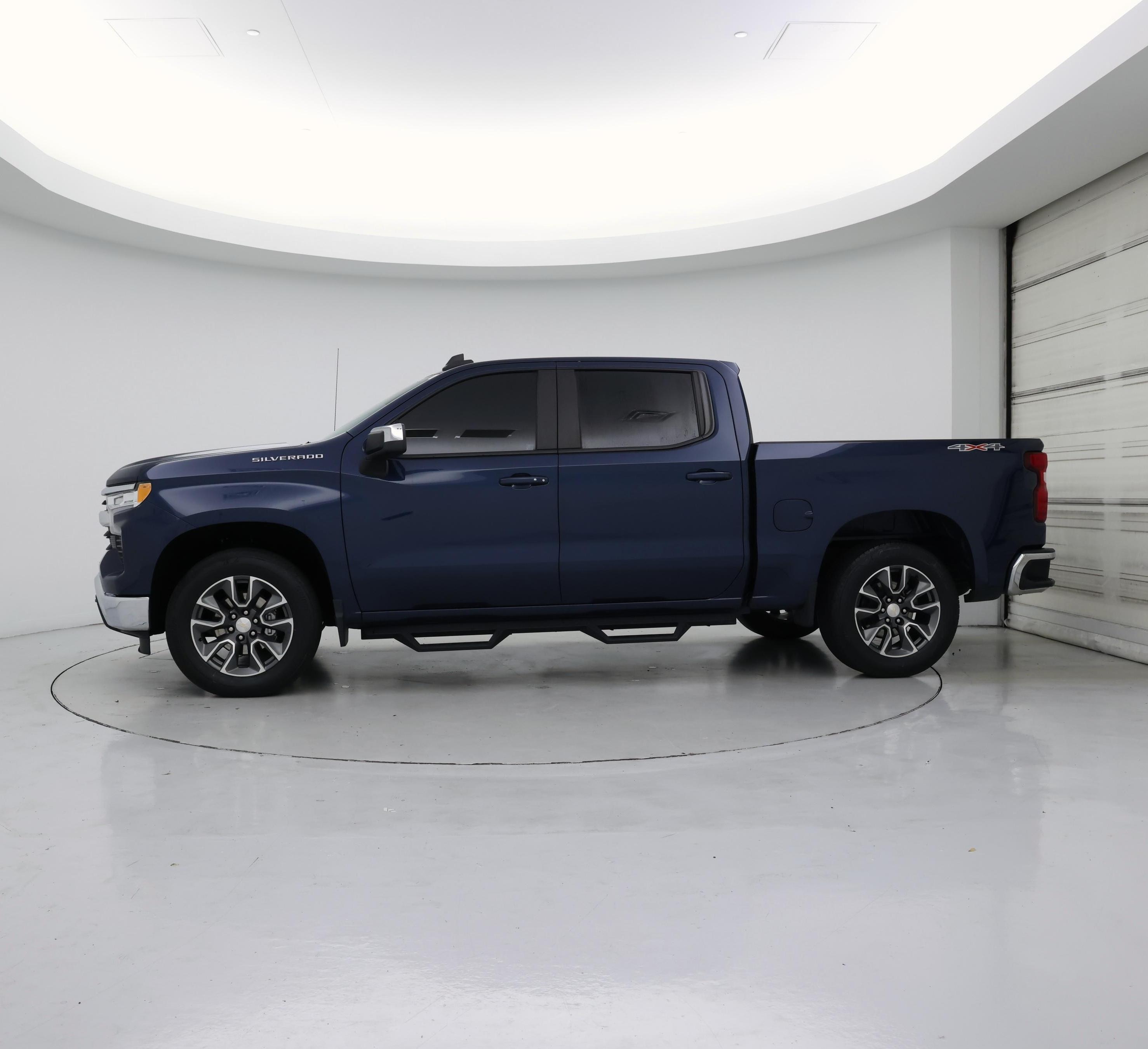 Thumbnail: 2023 Chevrolet Silverado 1500 - 3