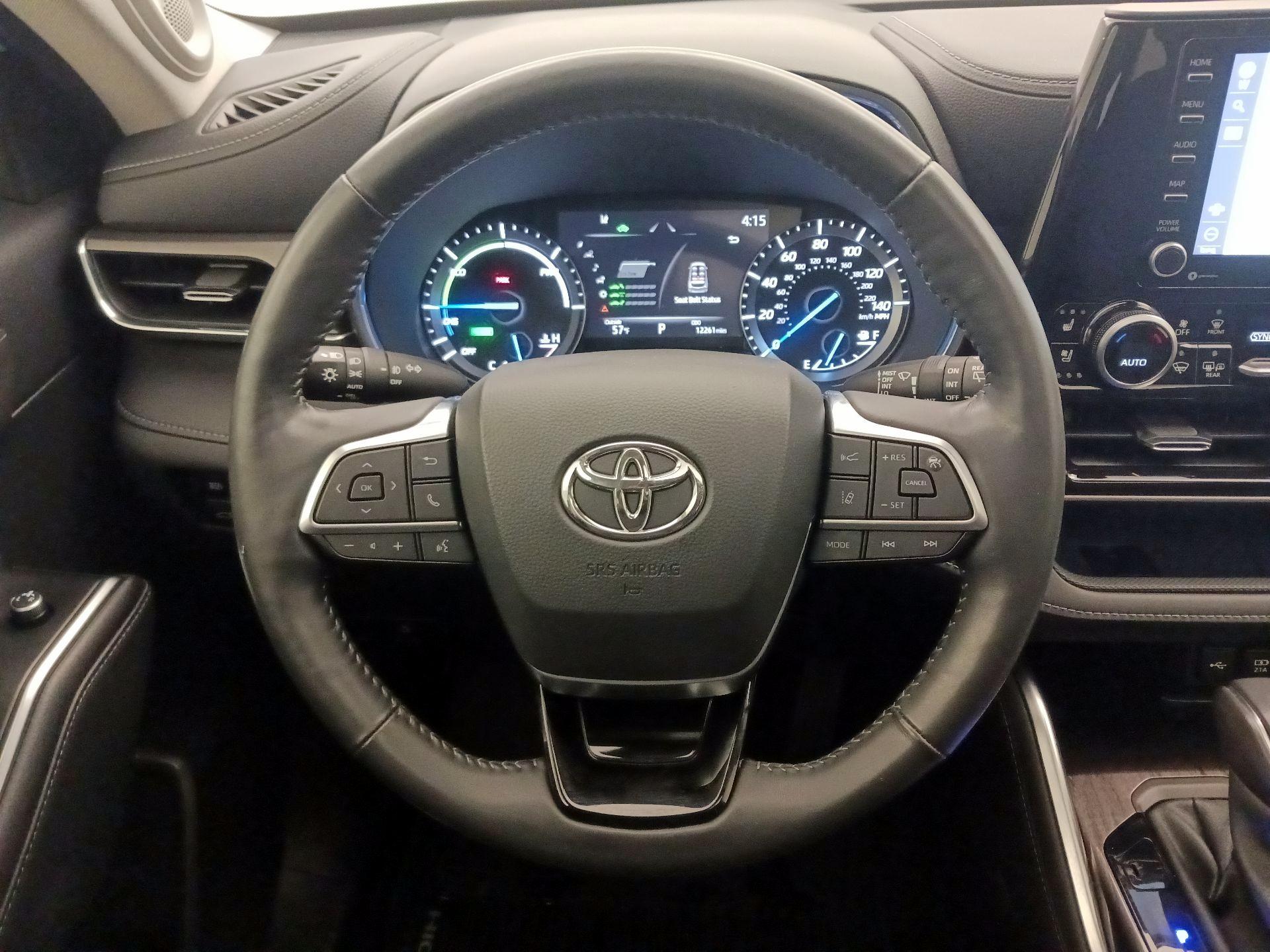 Thumbnail: 2021 Toyota Highlander - 10