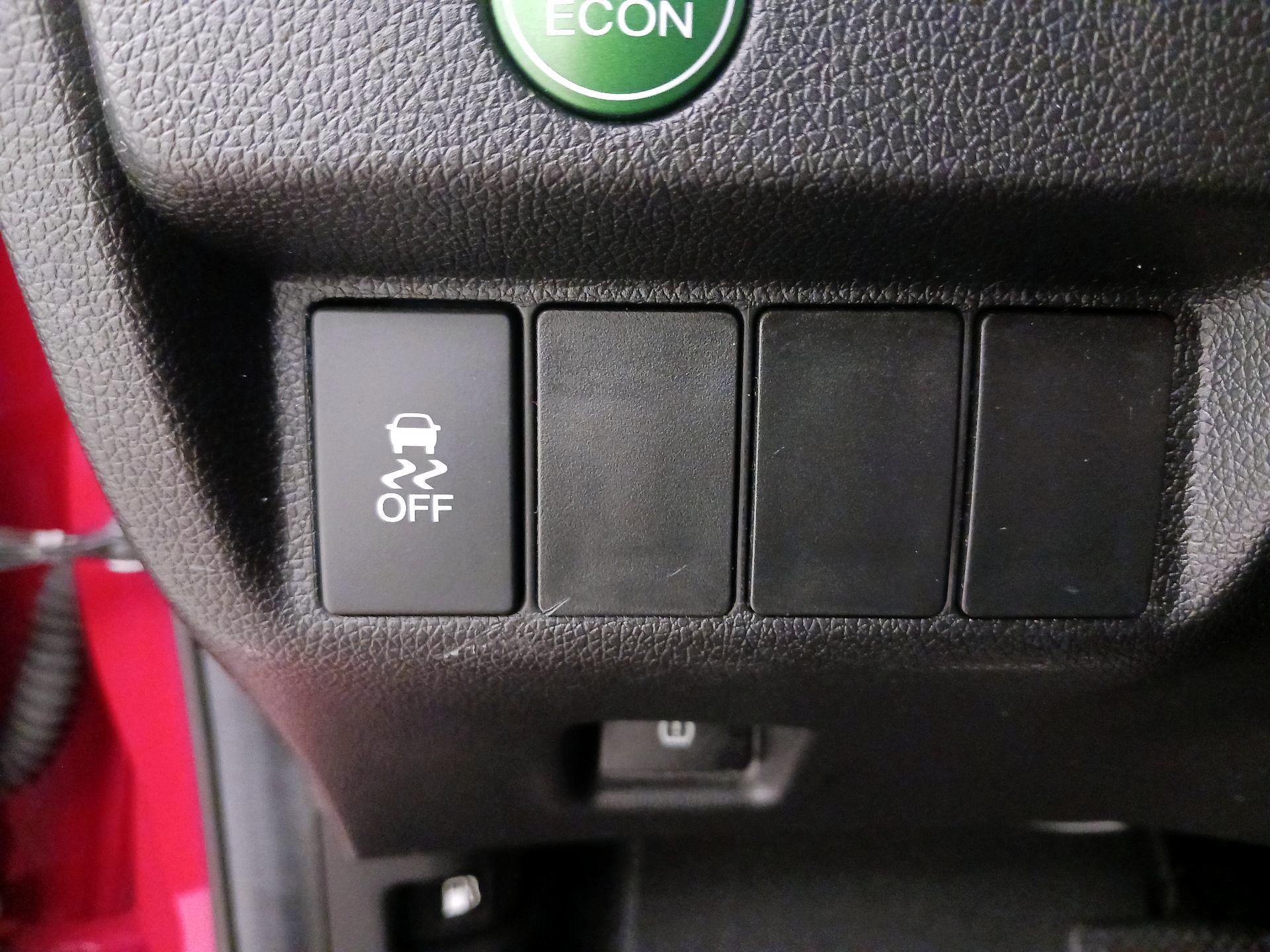 Thumbnail: 2016 Honda Fit - 13