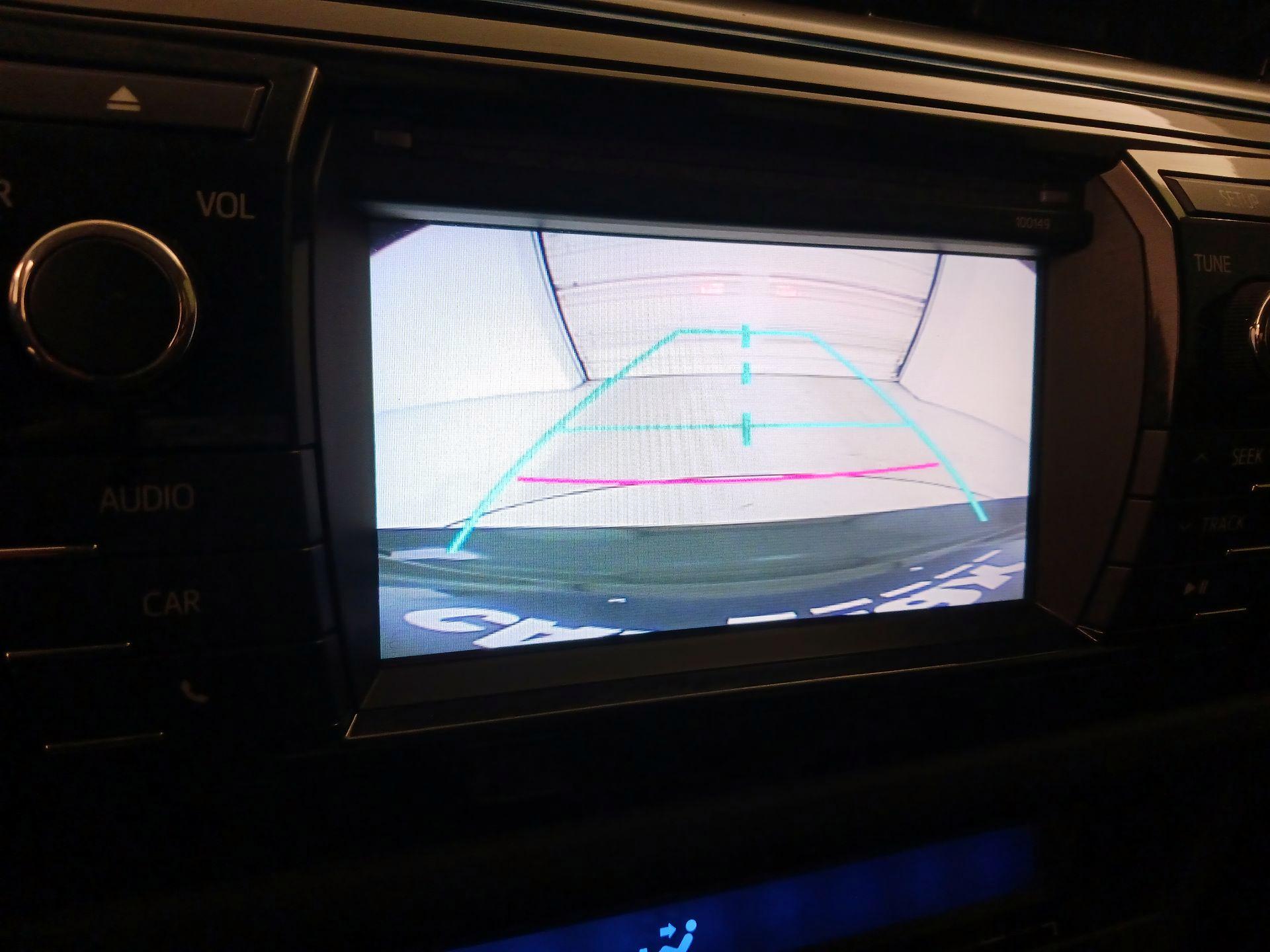 Thumbnail: 2015 Toyota Corolla - 14