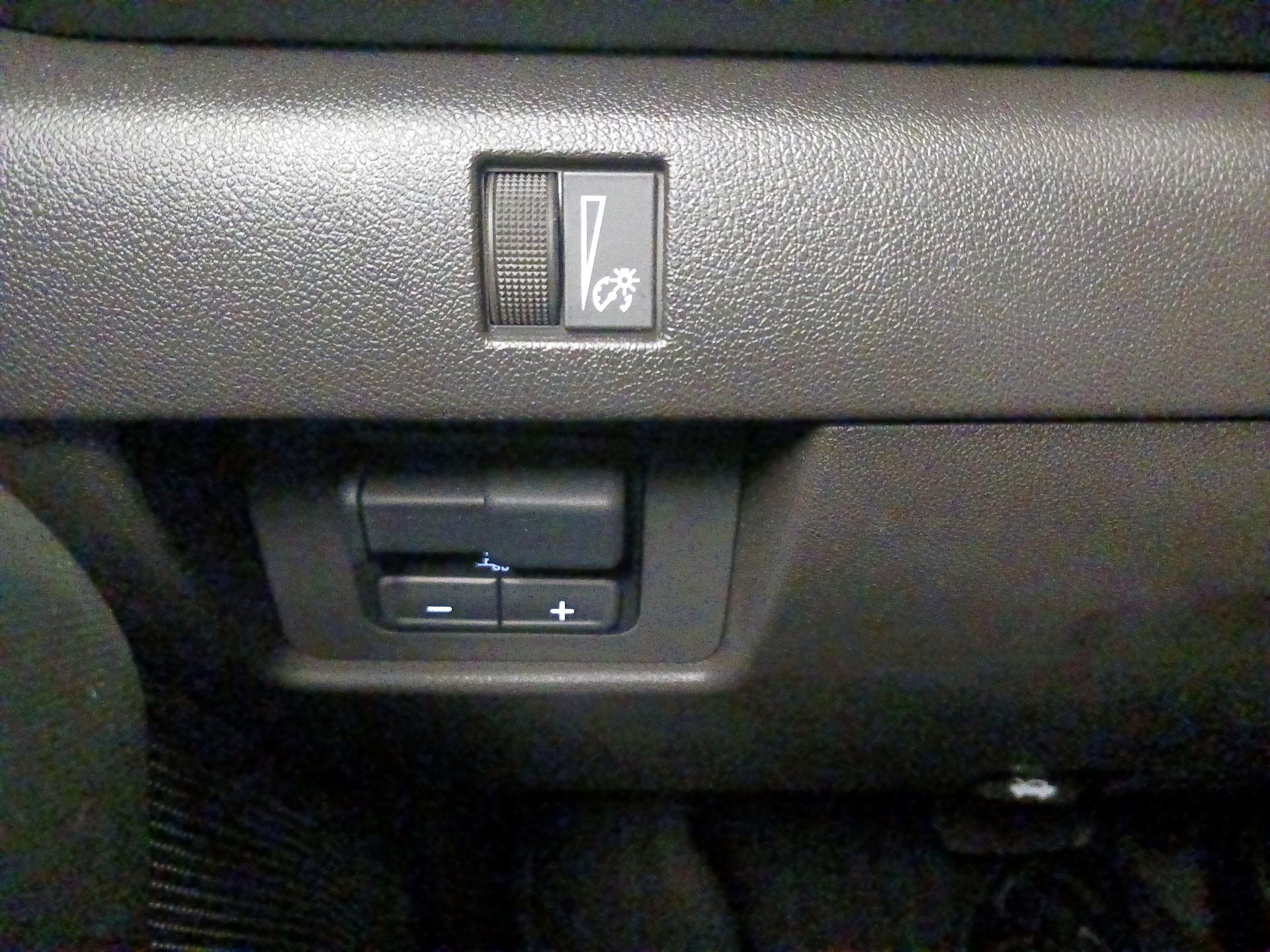 Thumbnail: 2024 Chevrolet Colorado - 13