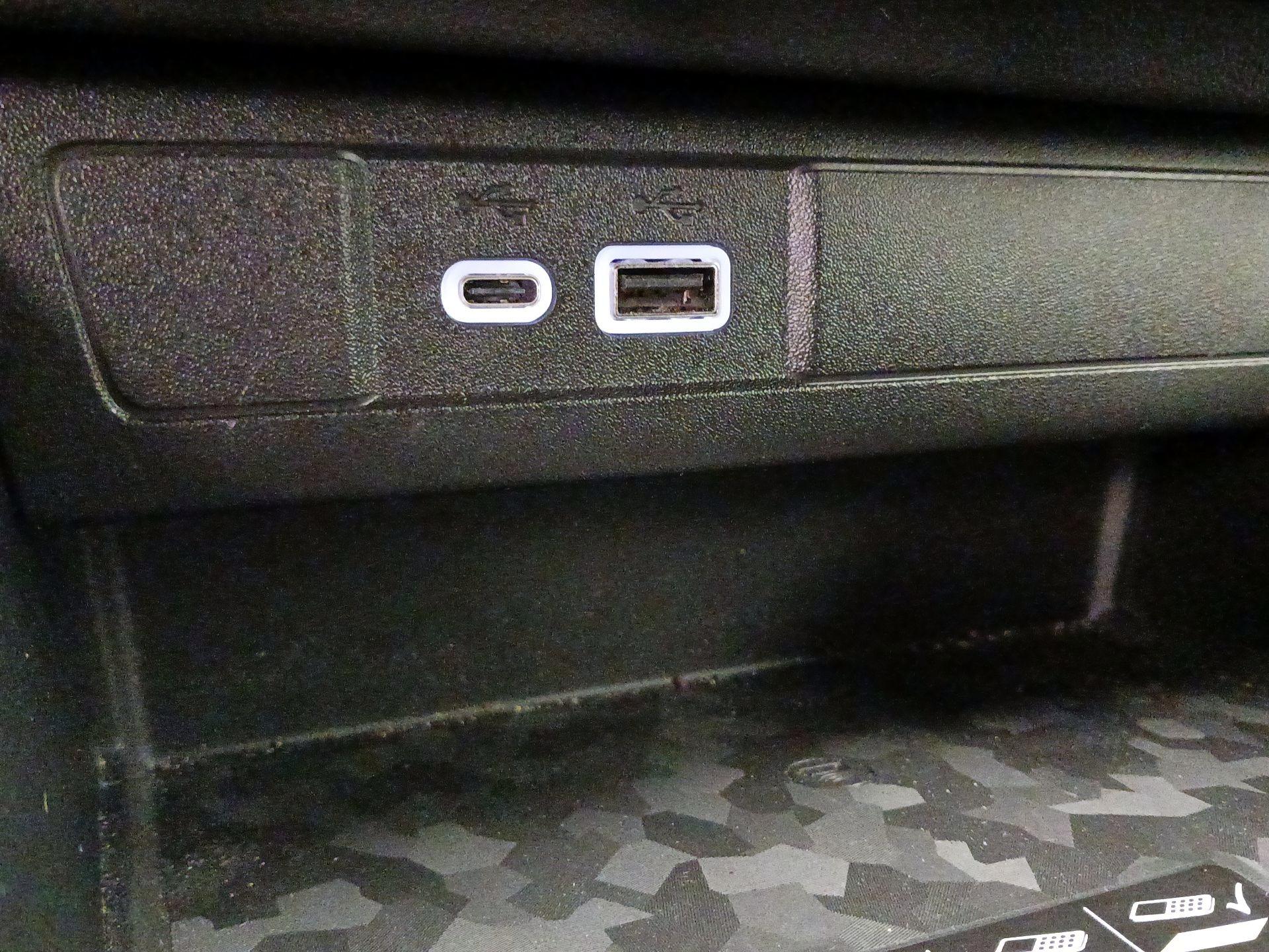 Thumbnail: 2024 Chevrolet Colorado - 18