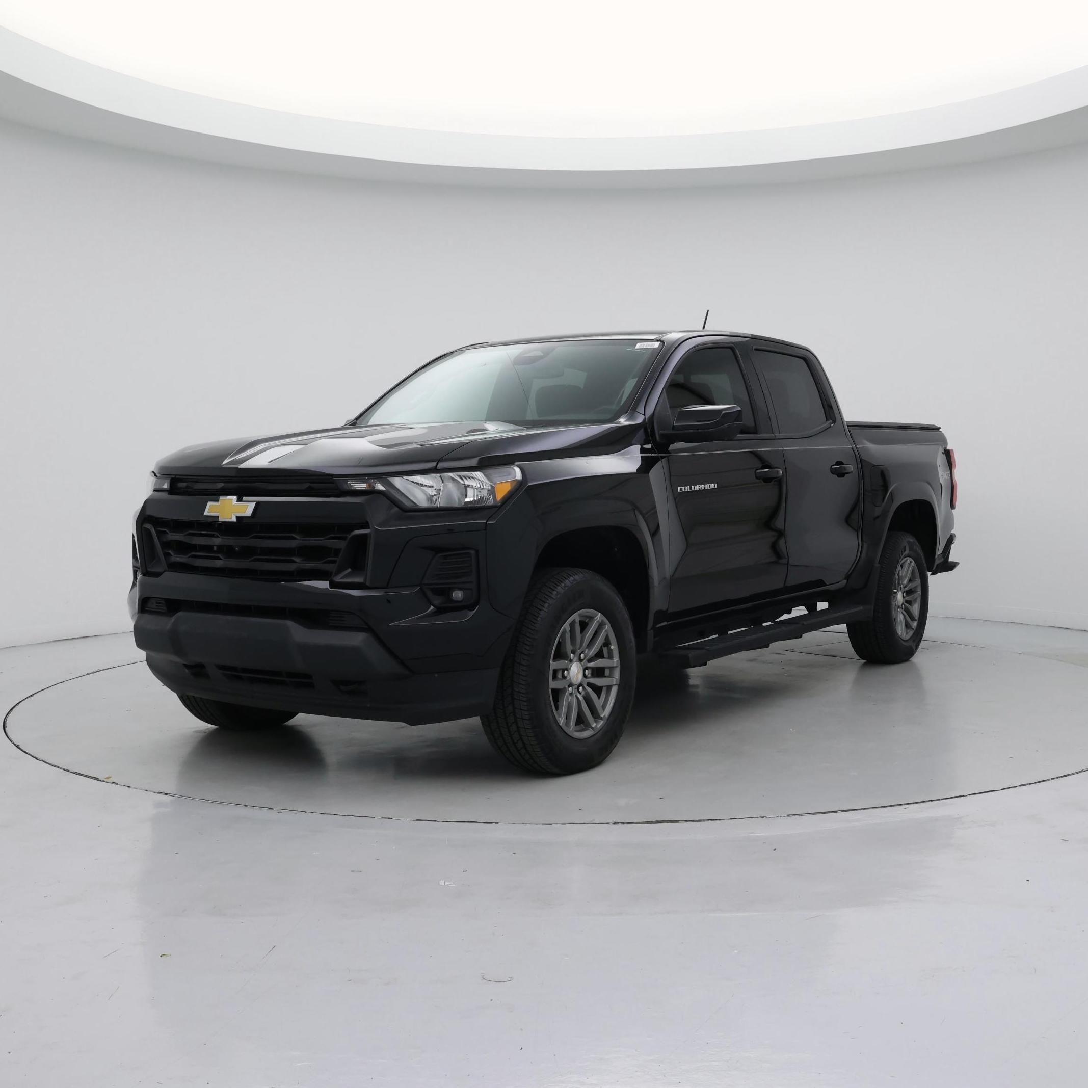 Thumbnail: 2024 Chevrolet Colorado - 4