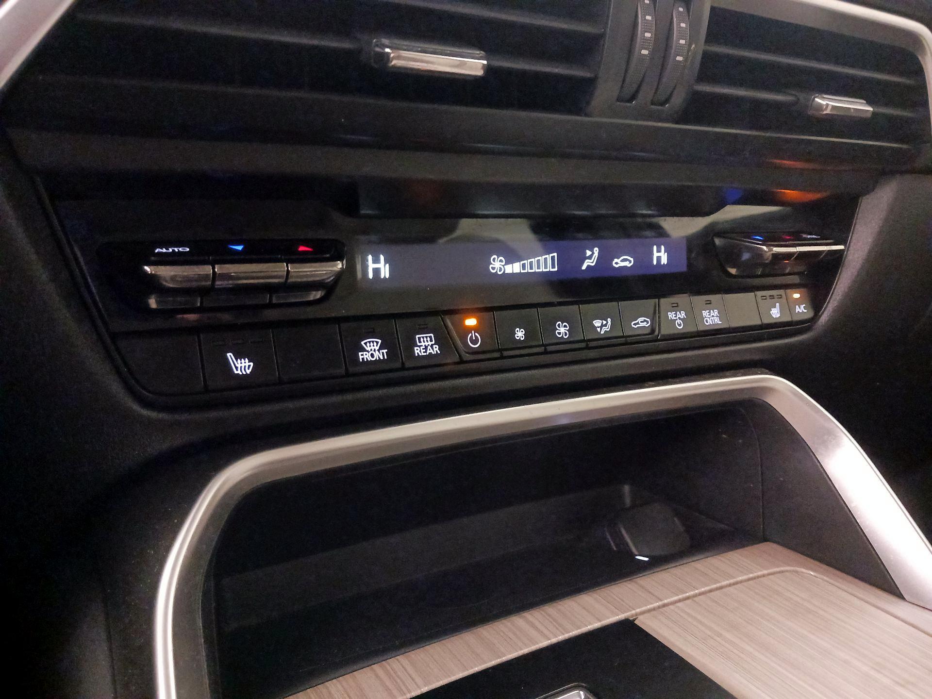 Thumbnail: 2024 Mazda CX-90 - 16