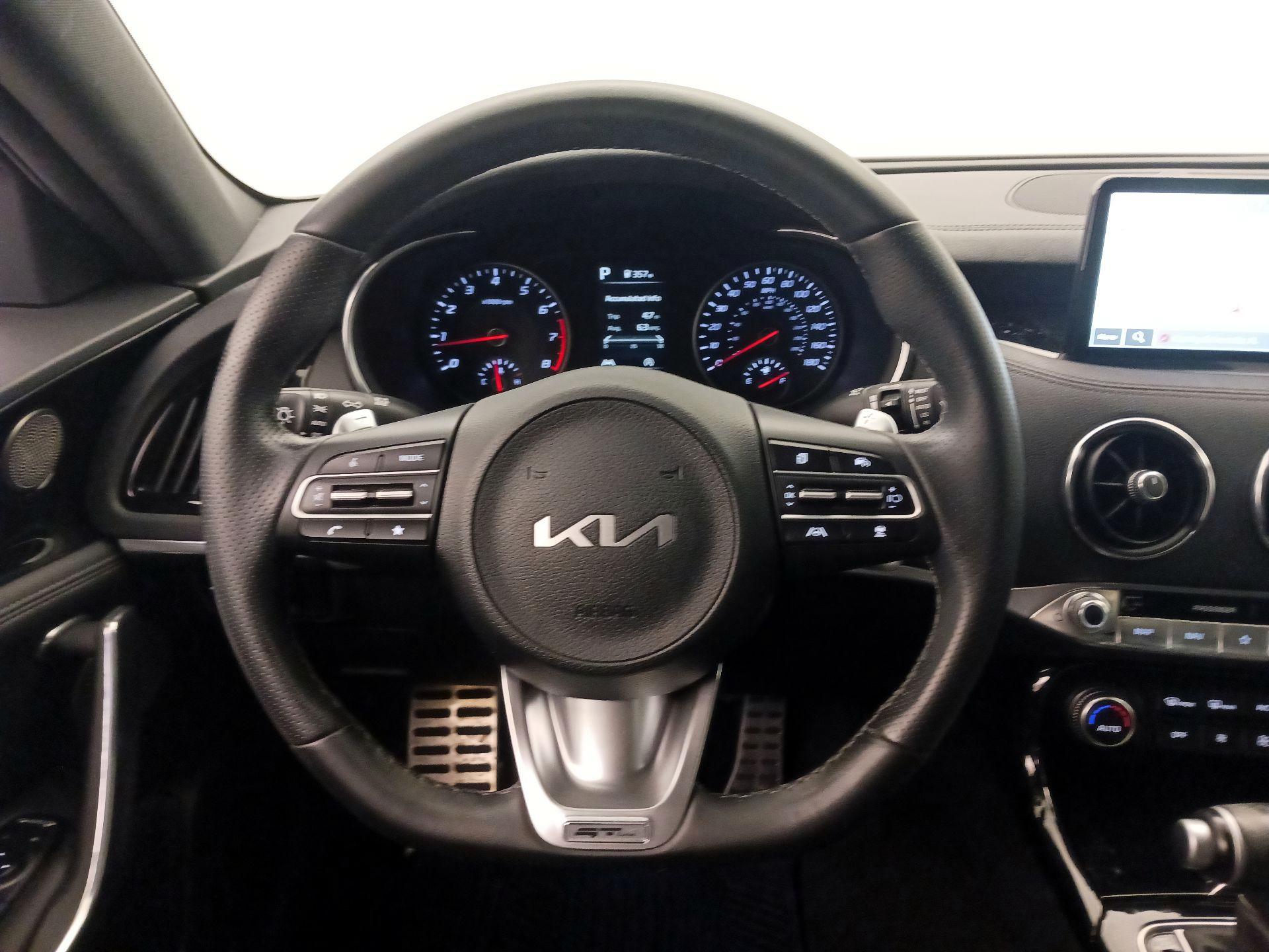 Thumbnail: 2023 Kia Stinger - 10