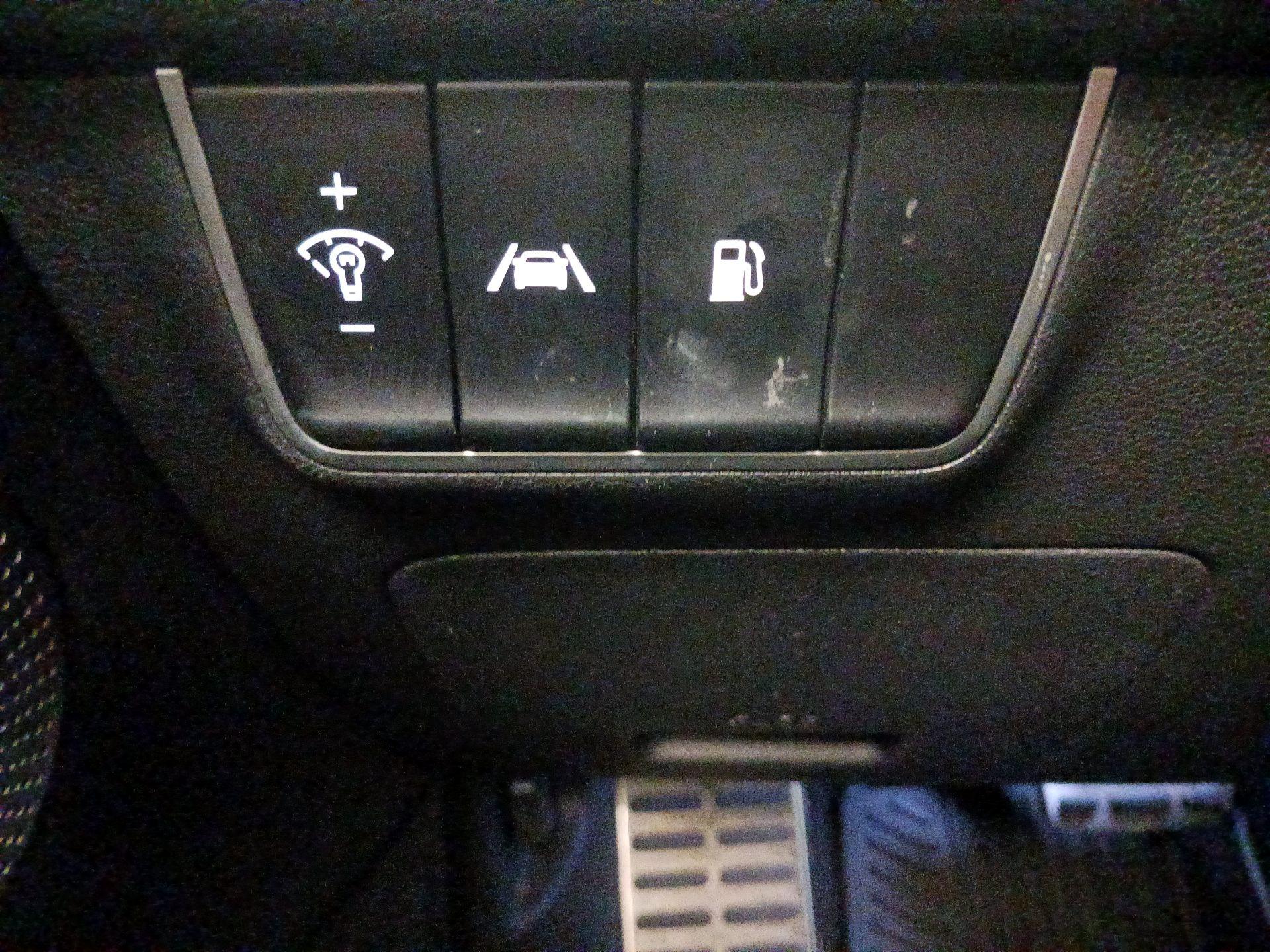 Thumbnail: 2023 Kia Stinger - 13