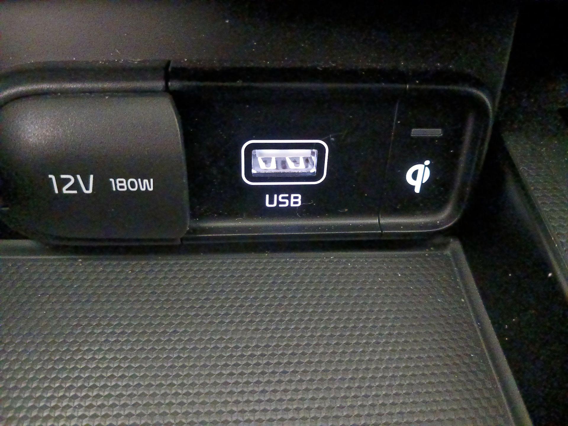 Thumbnail: 2023 Kia Stinger - 19