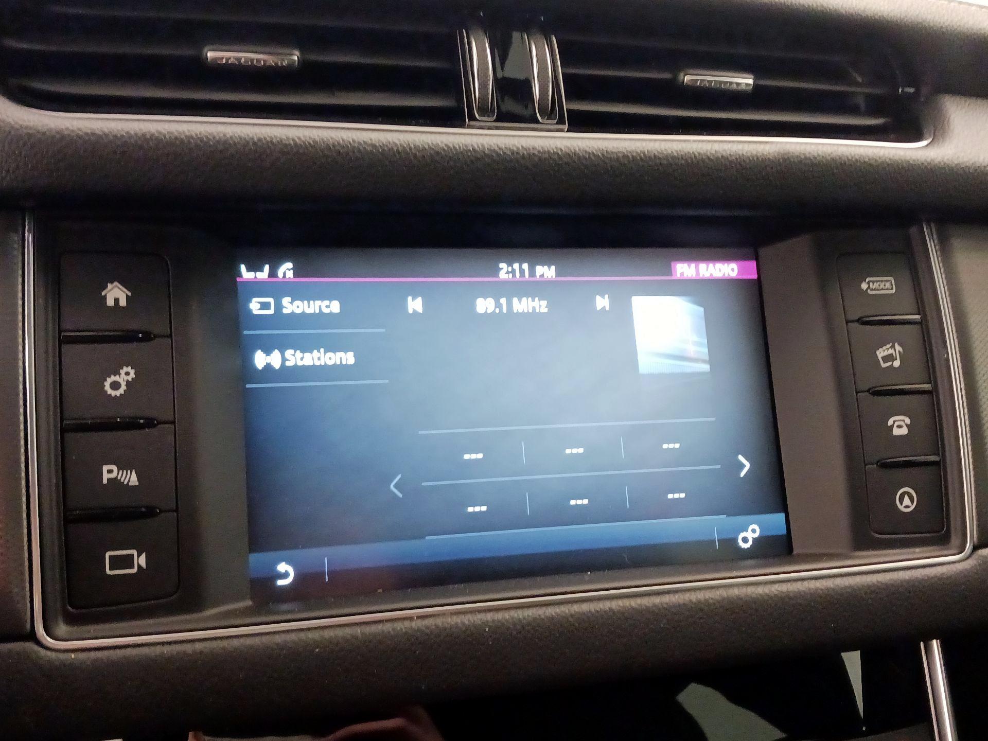 Thumbnail: 2016 Jaguar XF - 16