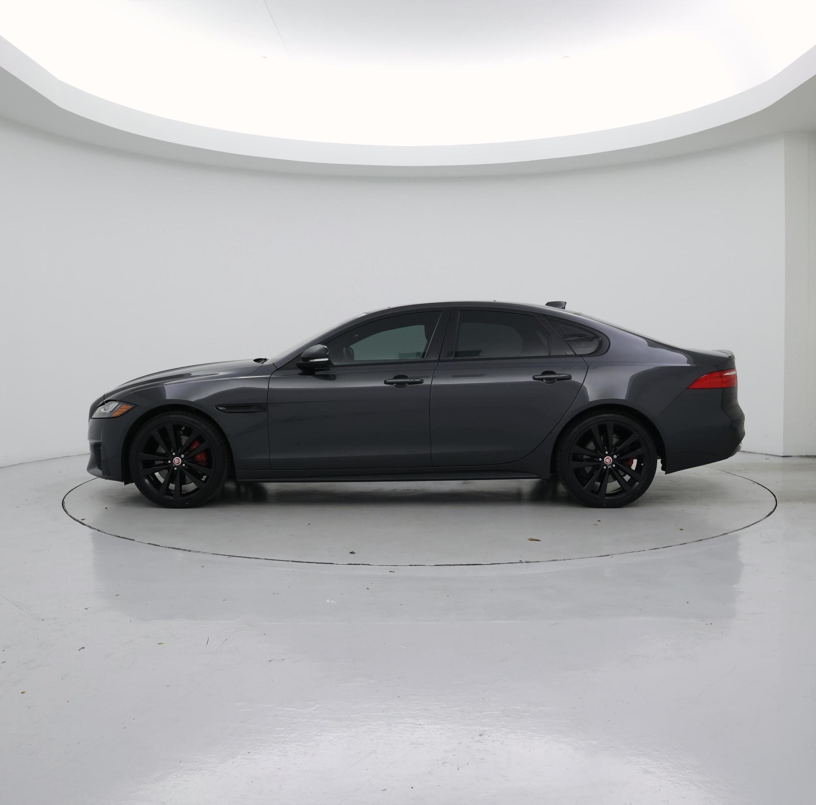 Thumbnail: 2016 Jaguar XF - 3