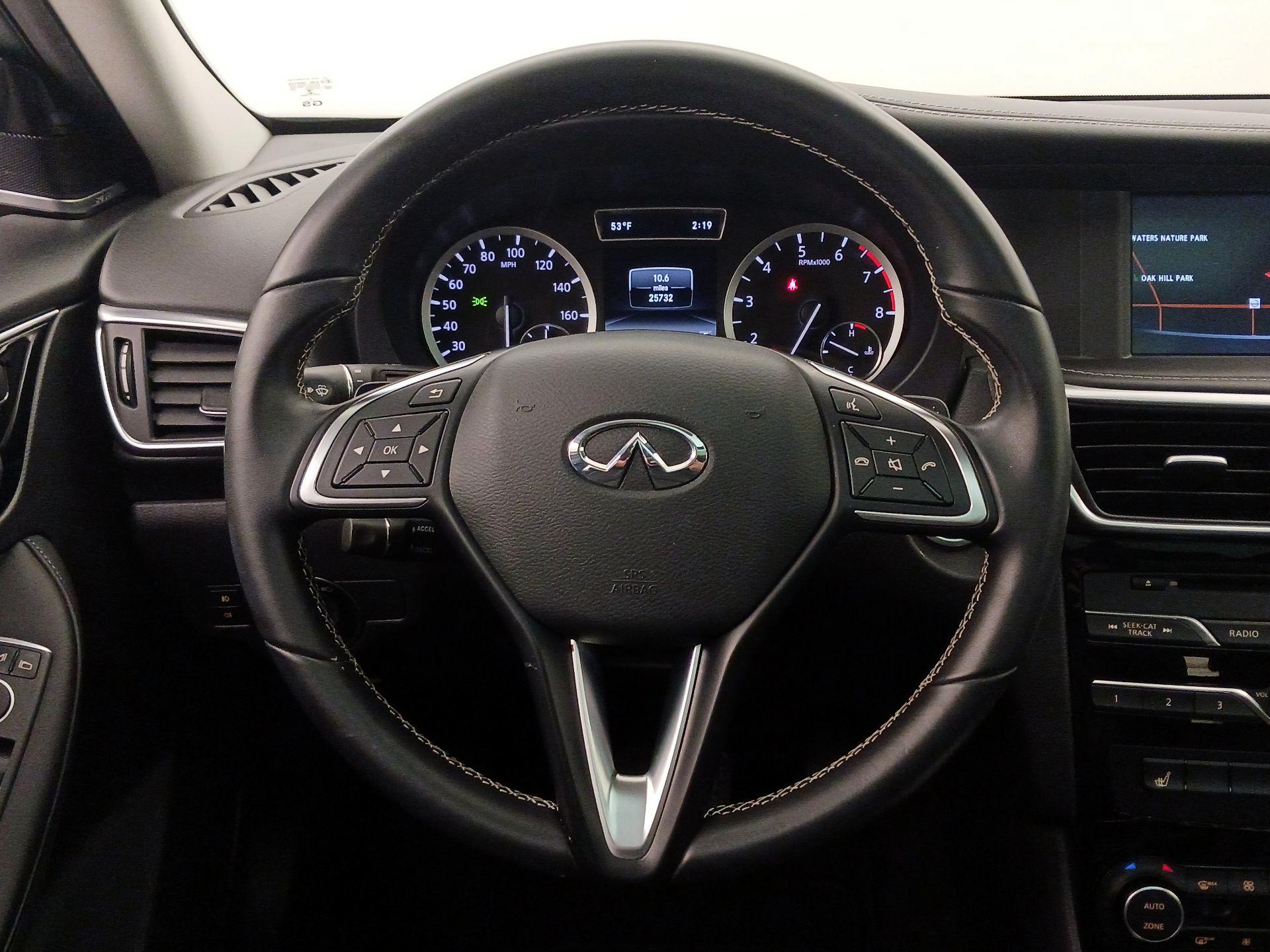 Thumbnail: 2019 INFINITI QX30 - 10