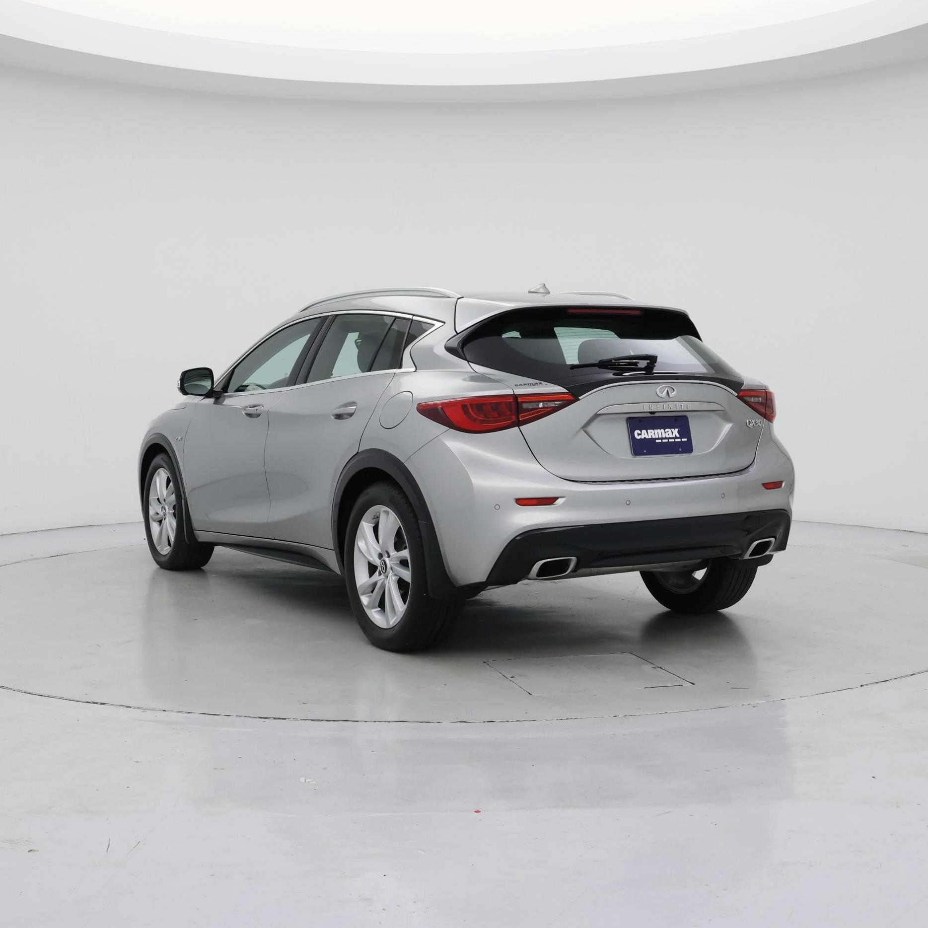 Thumbnail: 2019 INFINITI QX30 - 2