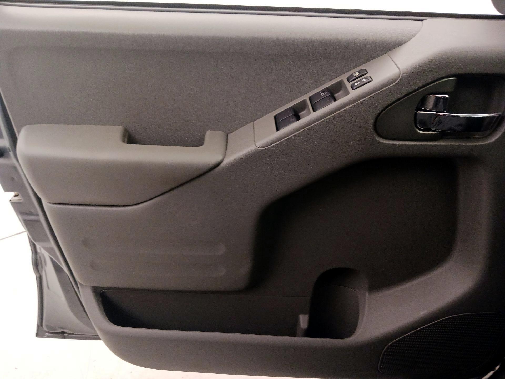 Thumbnail: 2020 Nissan Frontier - 12