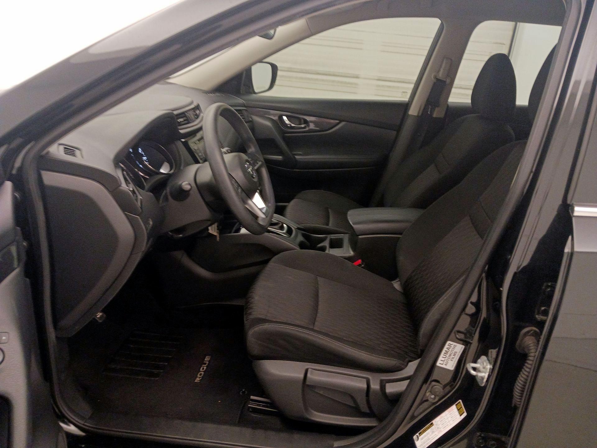 Thumbnail: 2018 Nissan Rogue - 9