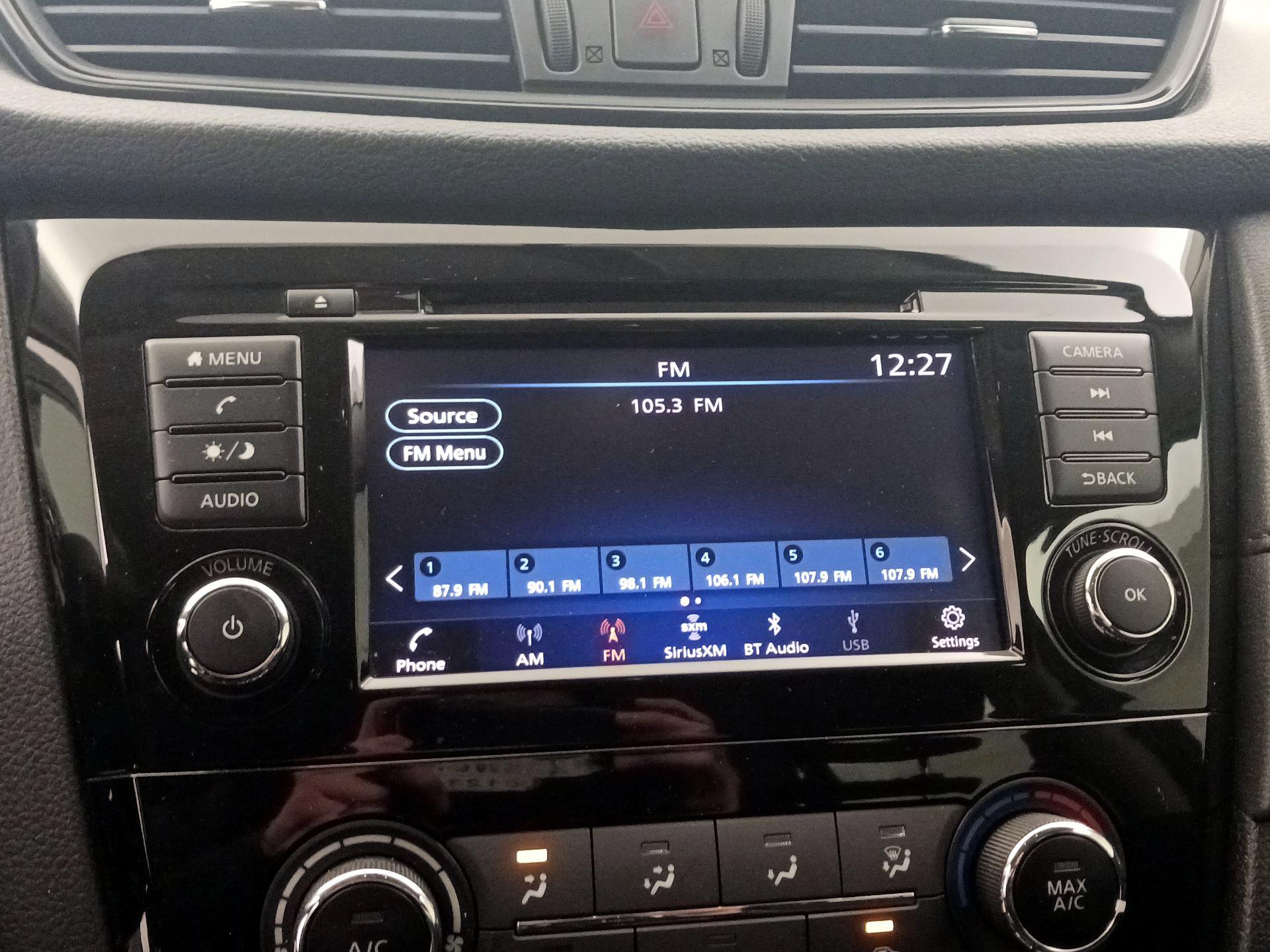 Thumbnail: 2018 Nissan Rogue - 13