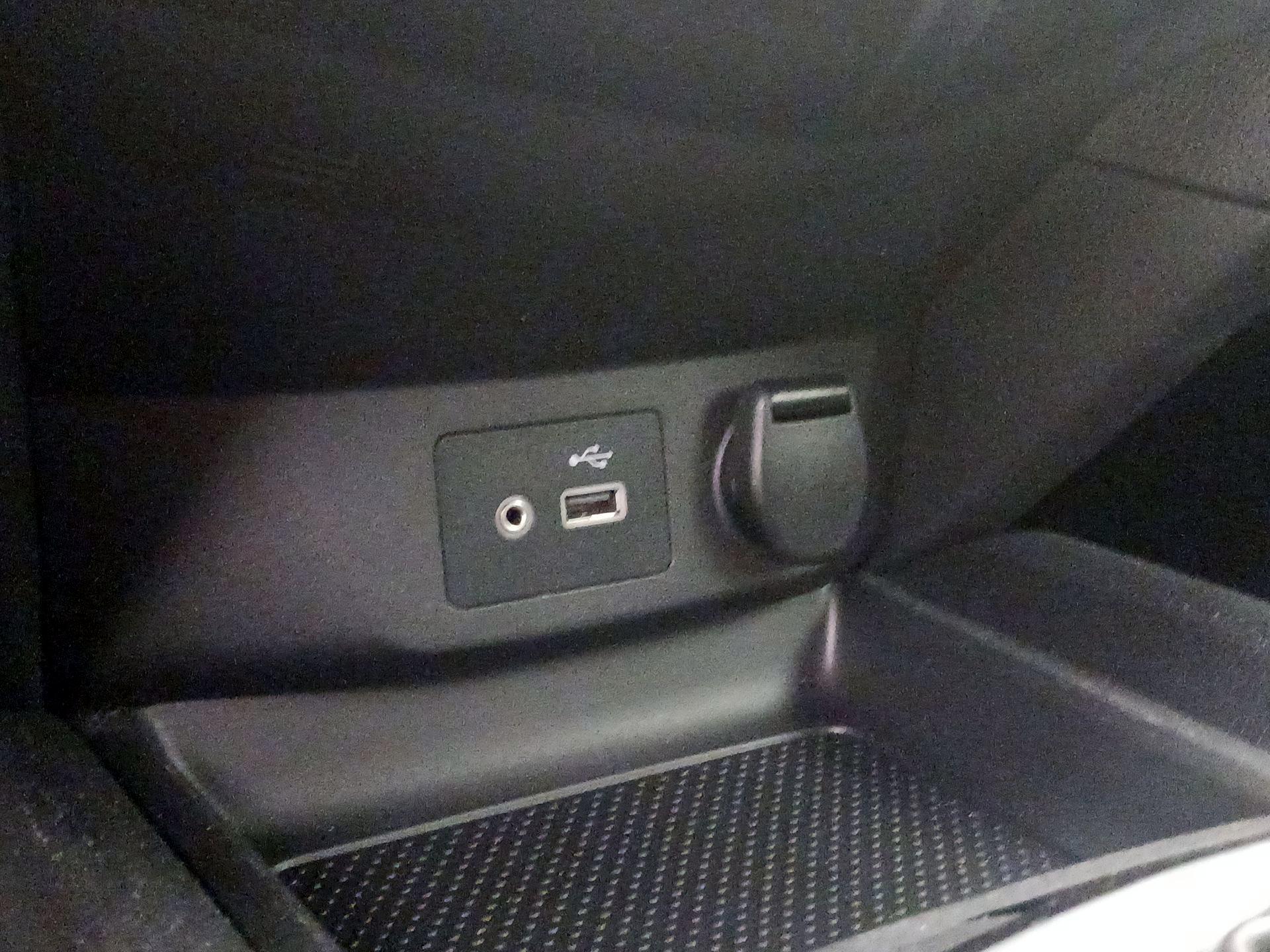 Thumbnail: 2018 Nissan Rogue - 16