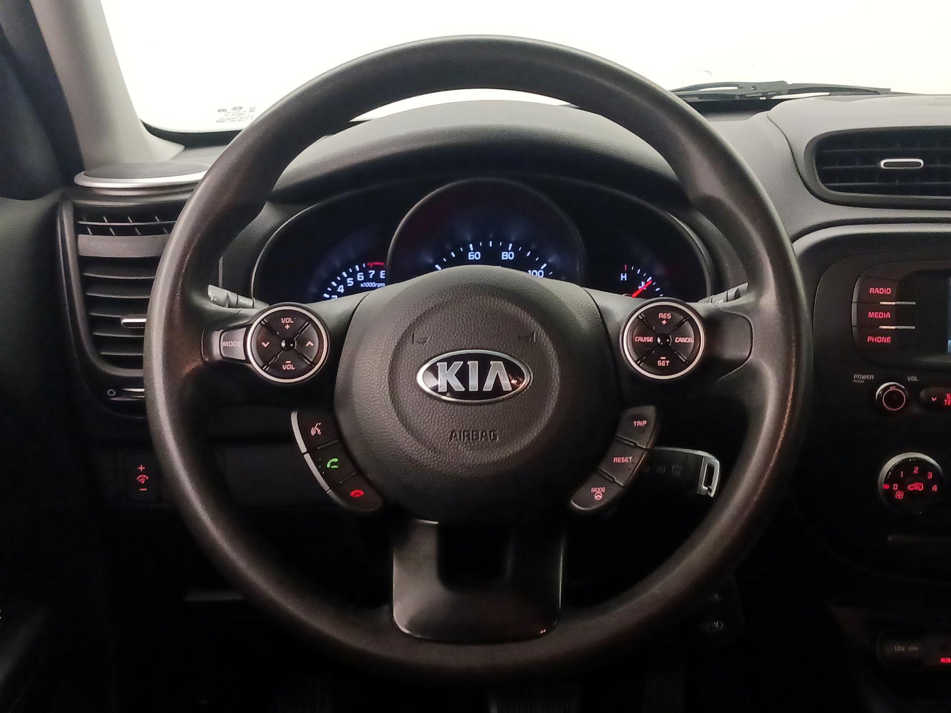 Thumbnail: 2016 Kia Soul - 10