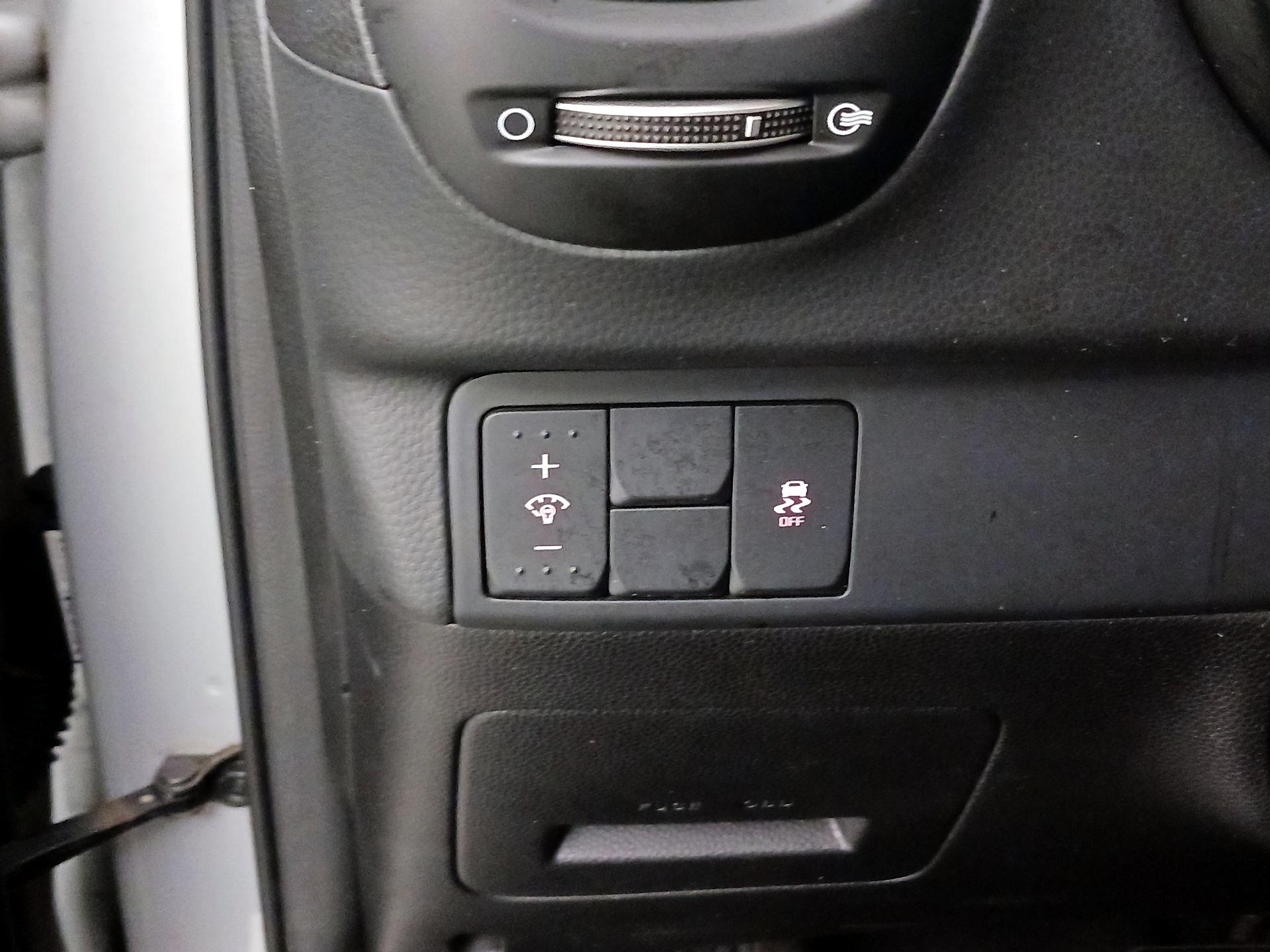 Thumbnail: 2016 Kia Soul - 13