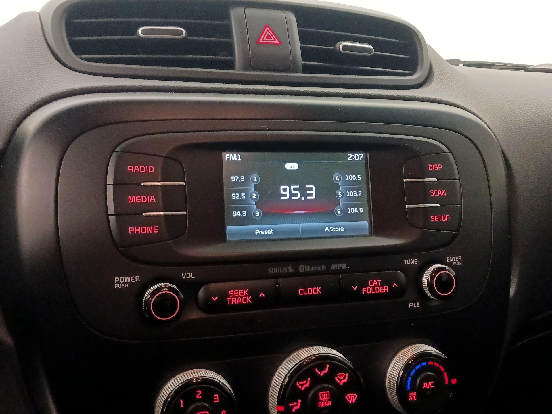 Thumbnail: 2016 Kia Soul - 15