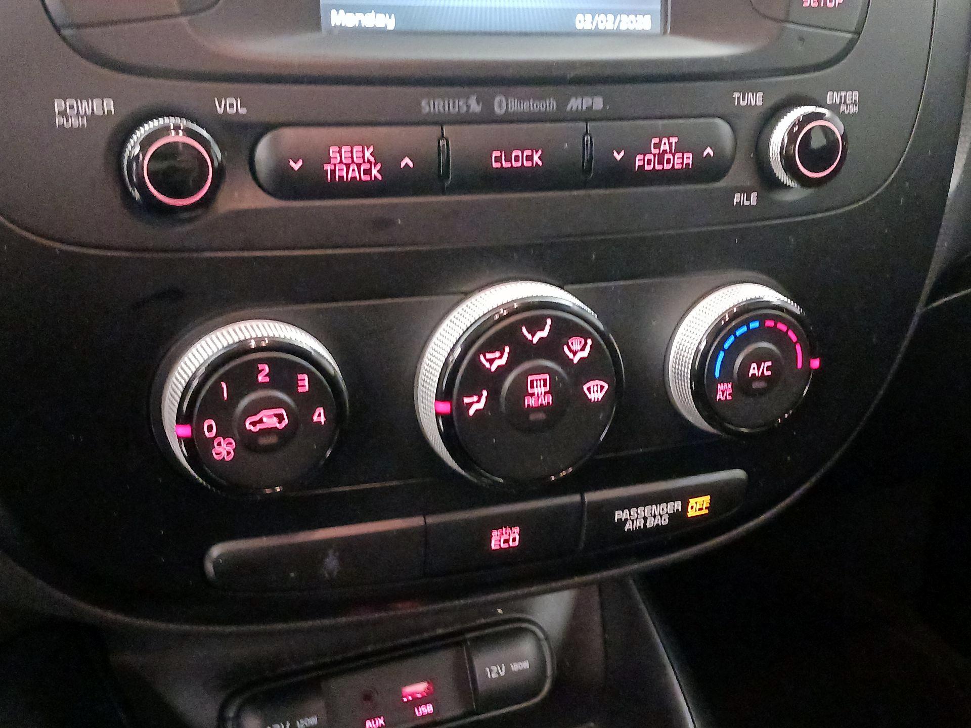 Thumbnail: 2016 Kia Soul - 16