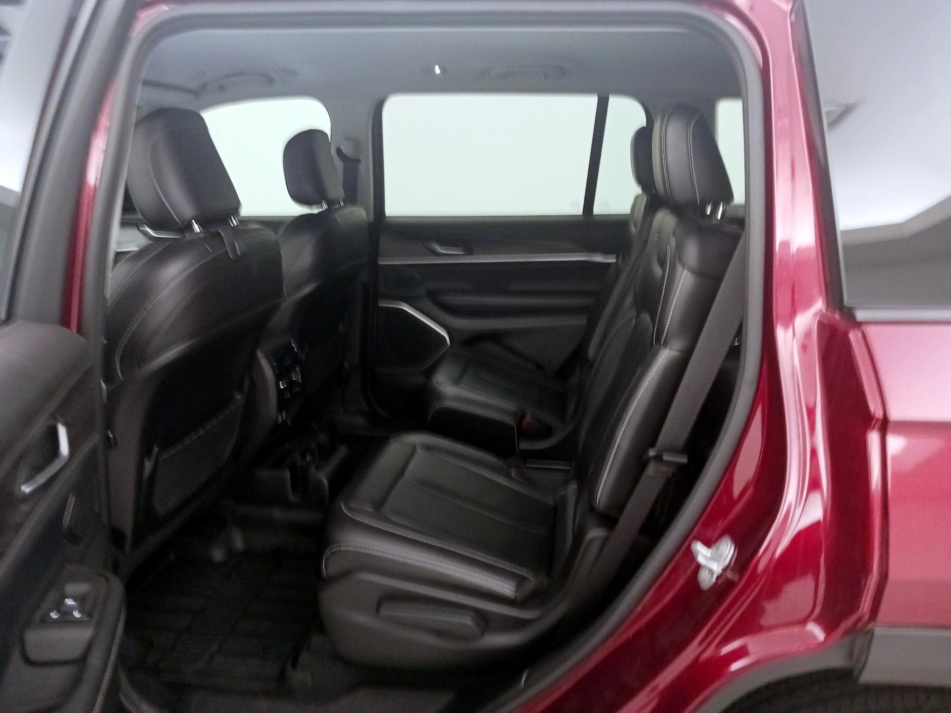 Thumbnail: 2021 Jeep Grand Cherokee L - 20