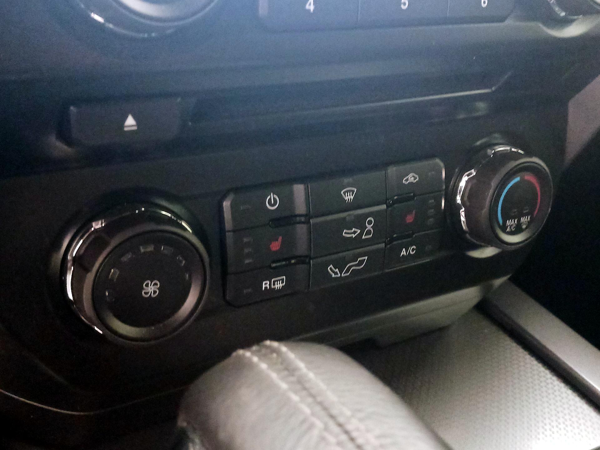 Thumbnail: 2016 Ford F-150 - 16