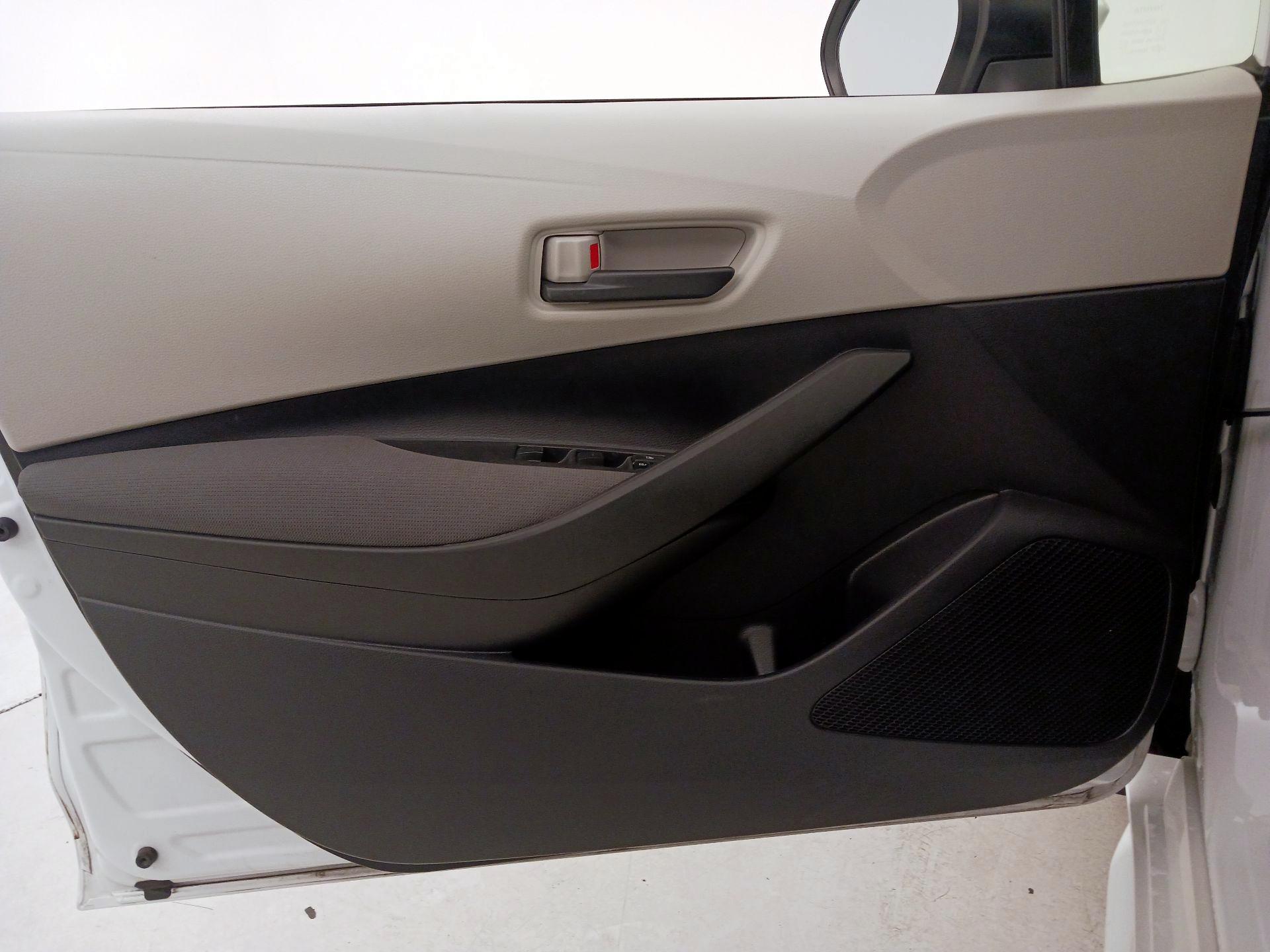 Thumbnail: 2022 Toyota Corolla - 12