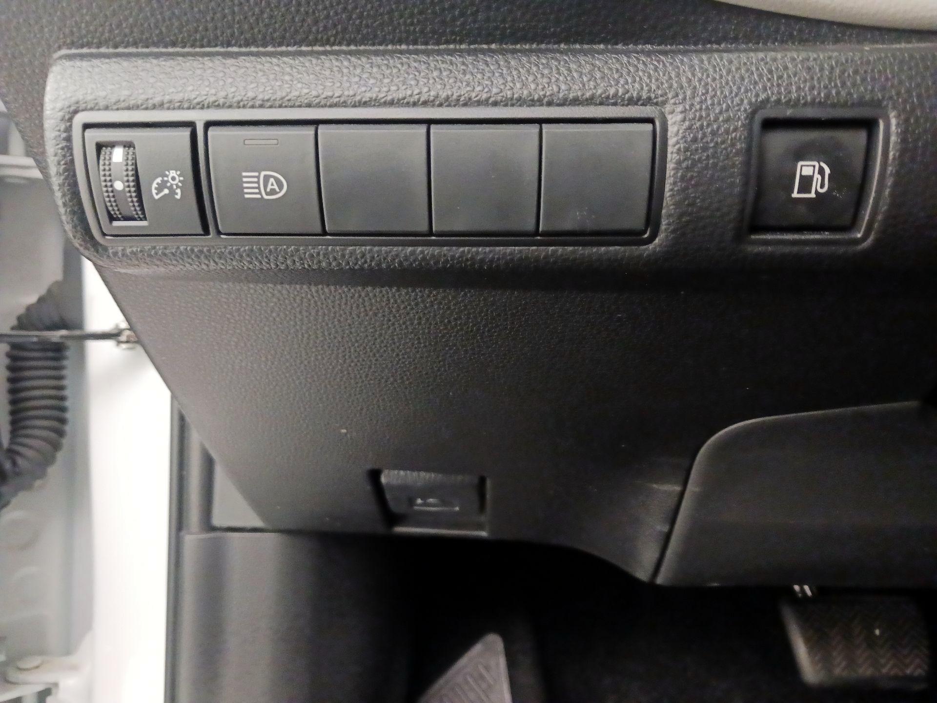 Thumbnail: 2022 Toyota Corolla - 13