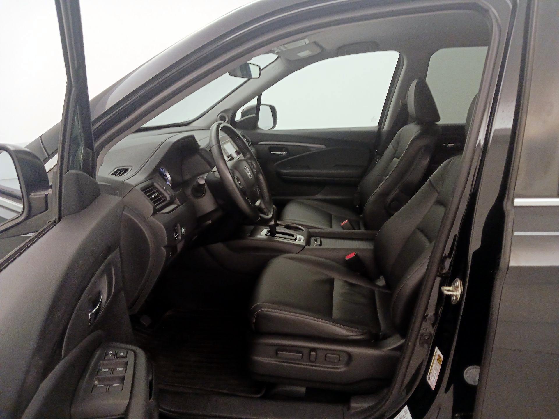 Thumbnail: 2017 Honda Ridgeline - 11