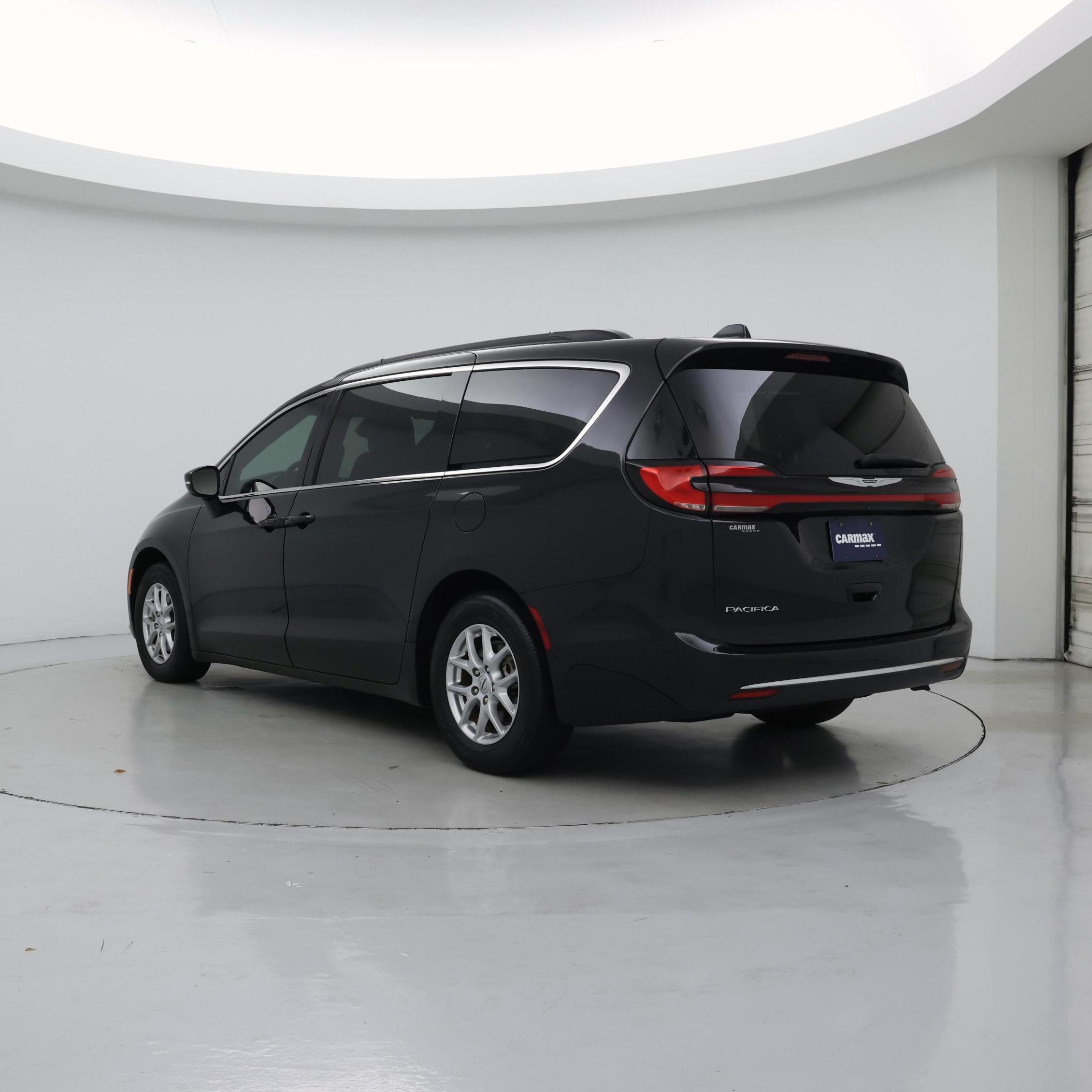 Thumbnail: 2022 Chrysler Pacifica - 2