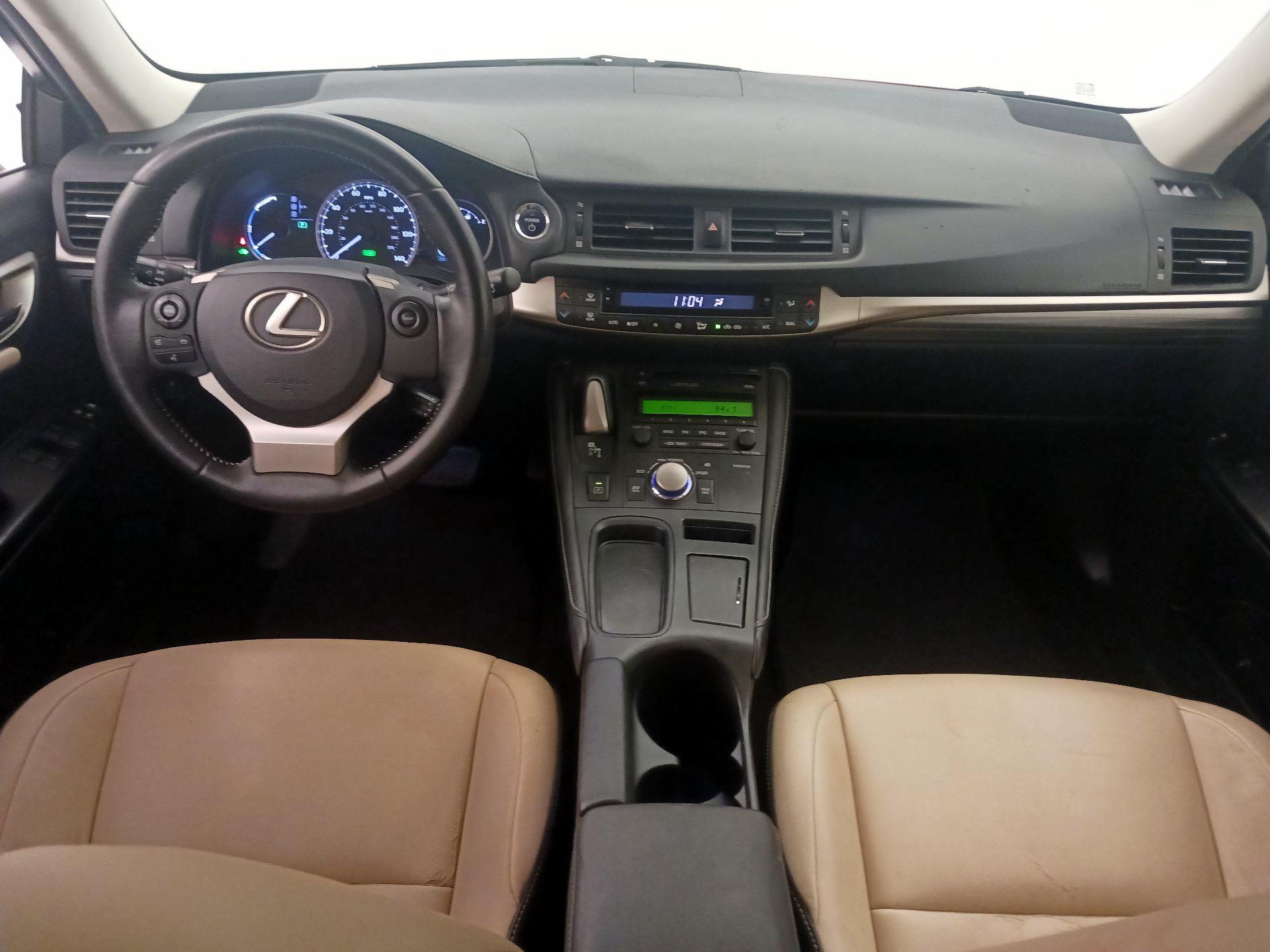 Thumbnail: 2015 Lexus CT - 9