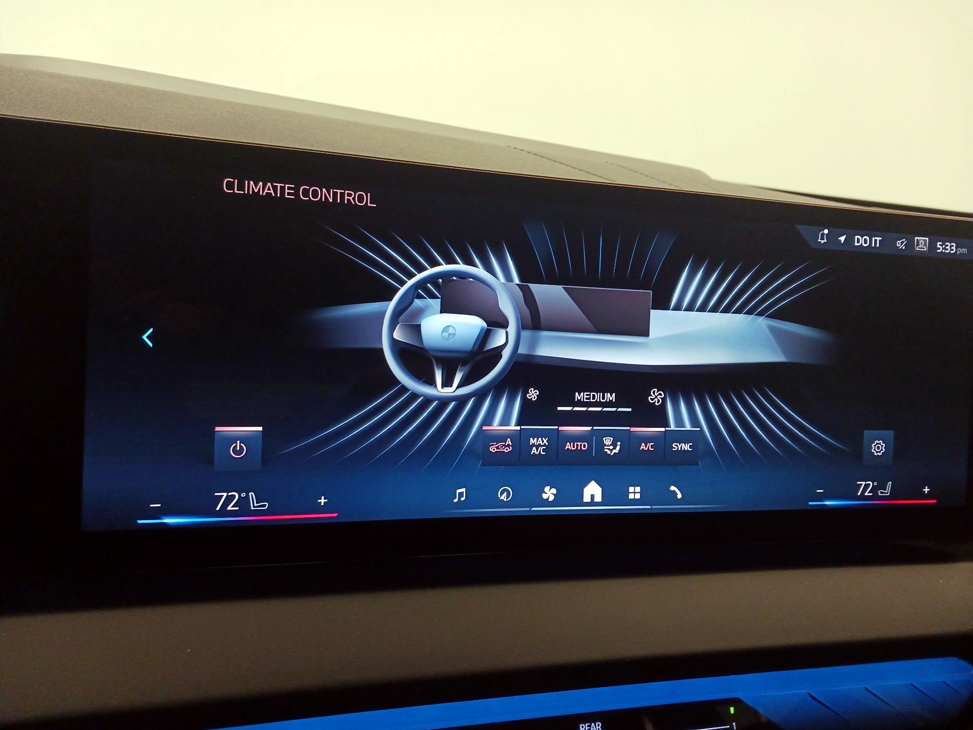 Thumbnail: 2025 BMW X3 - 15