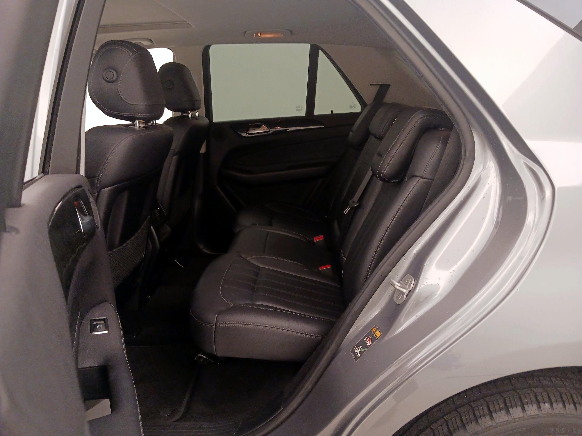 Thumbnail: 2016 Mercedes-Benz GLE - 20