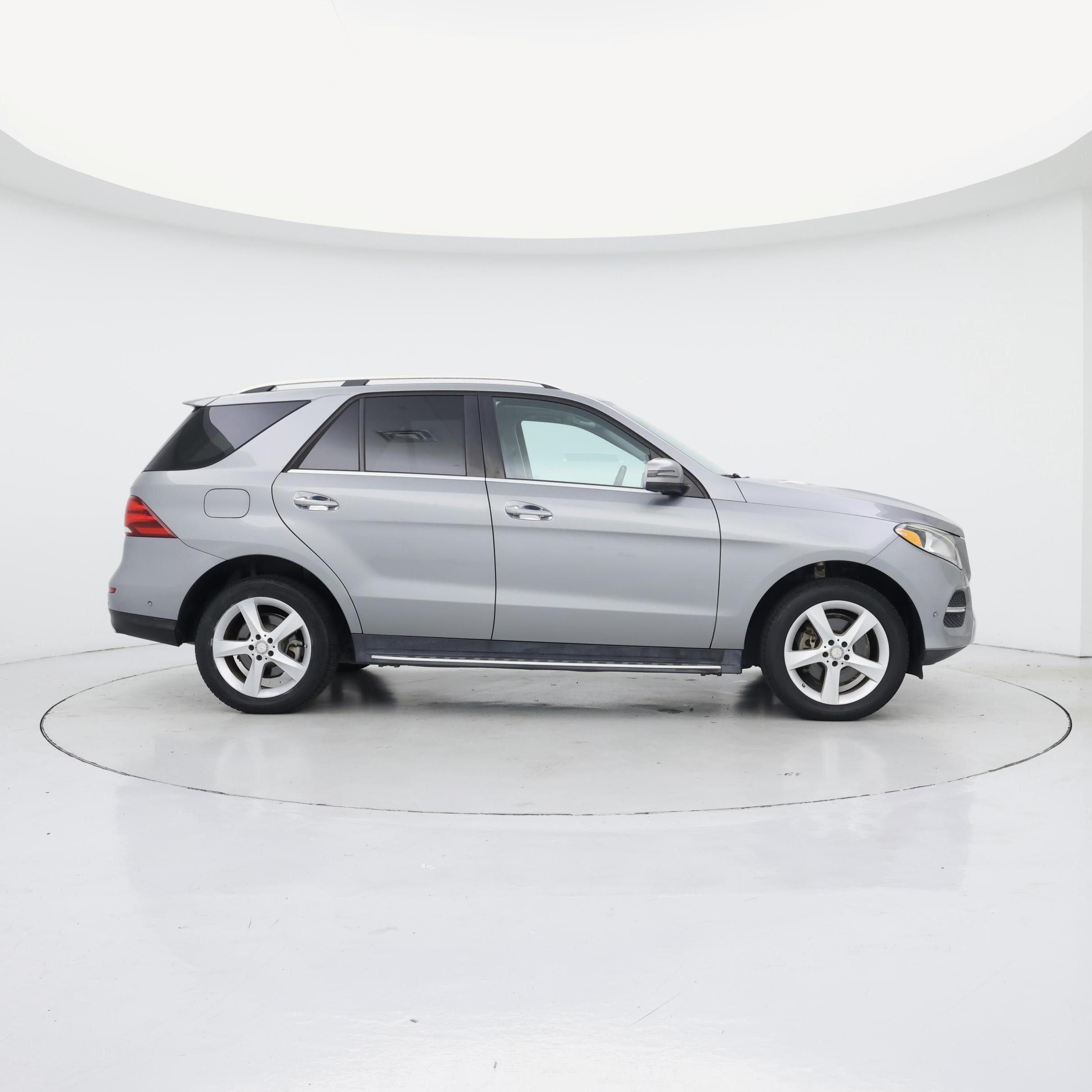 Thumbnail: 2016 Mercedes-Benz GLE - 7