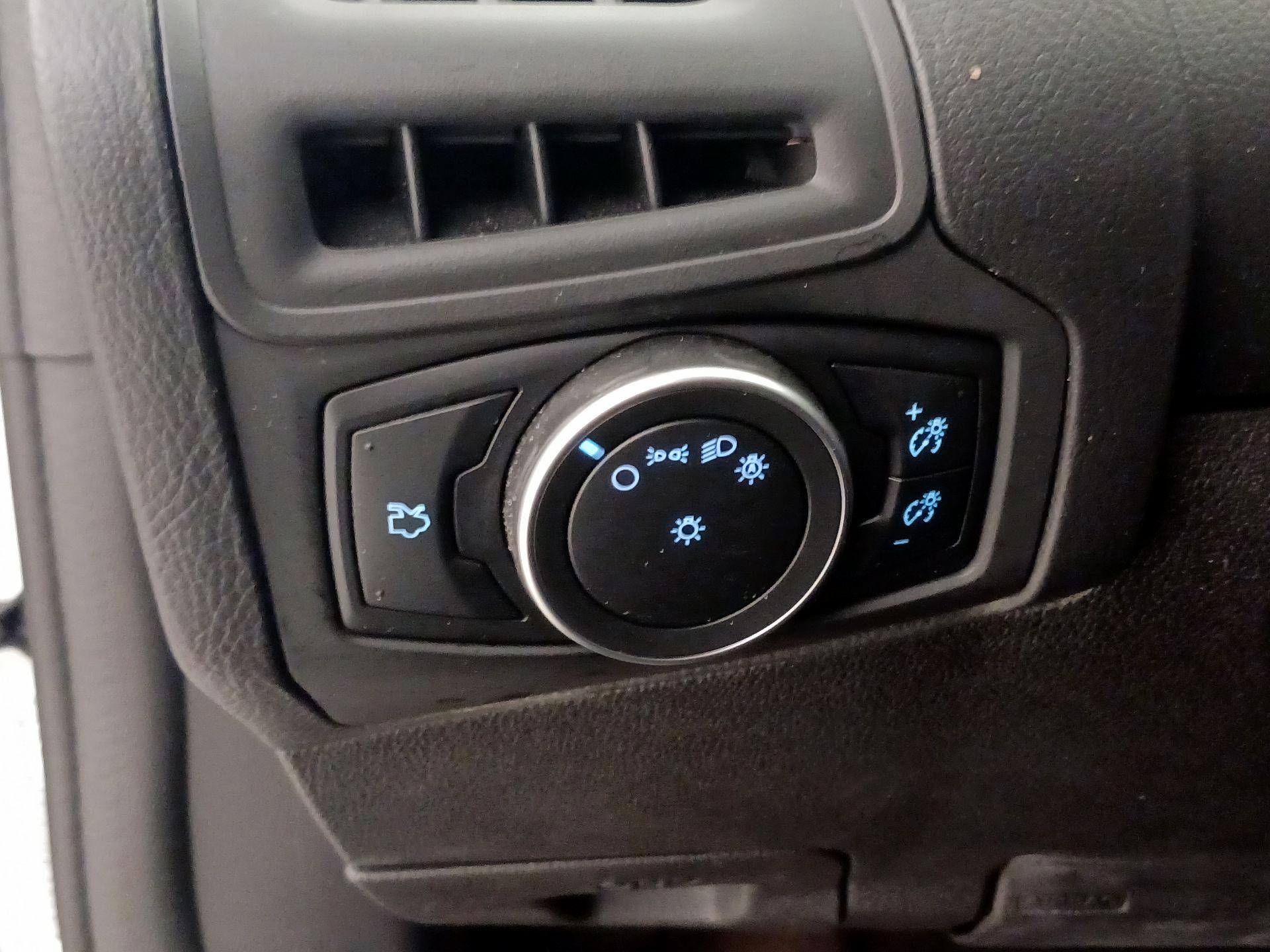 Thumbnail: 2018 Ford Focus - 13