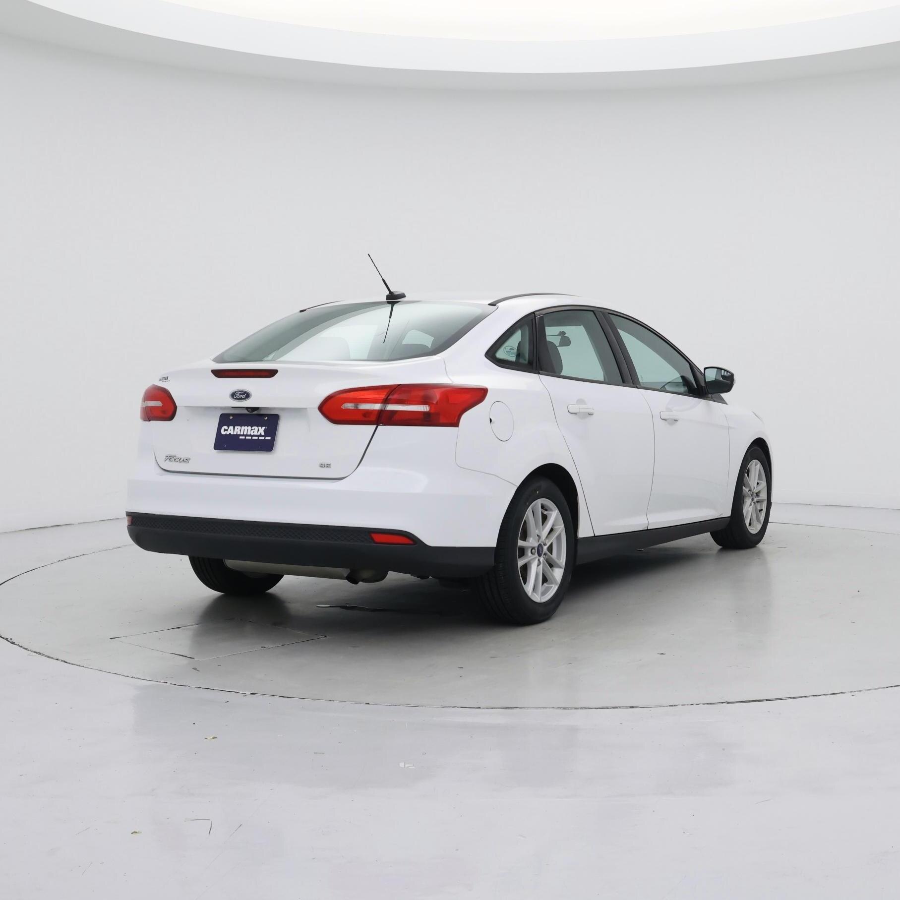 Thumbnail: 2018 Ford Focus - 8