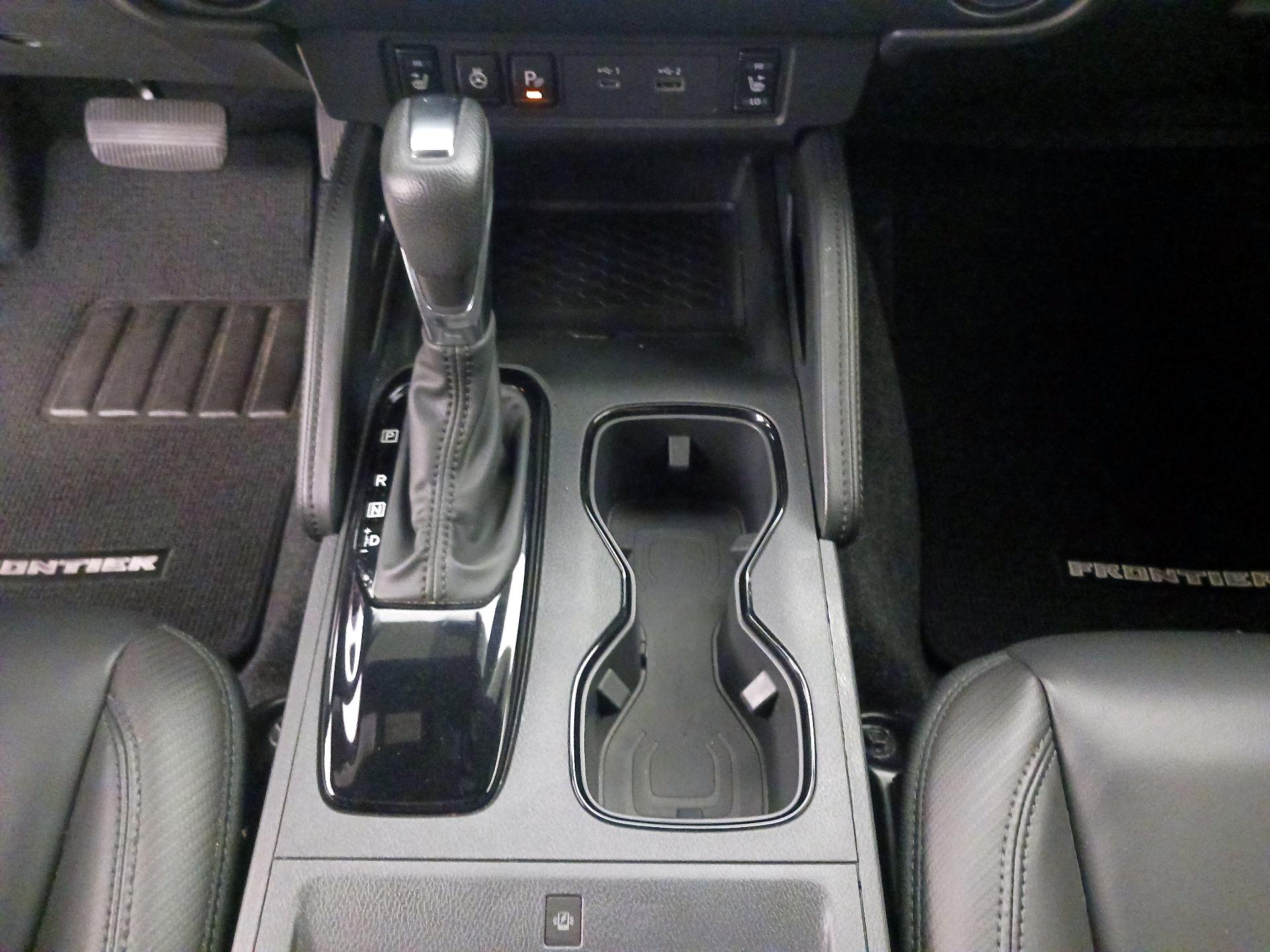 Thumbnail: 2022 Nissan Frontier - 18