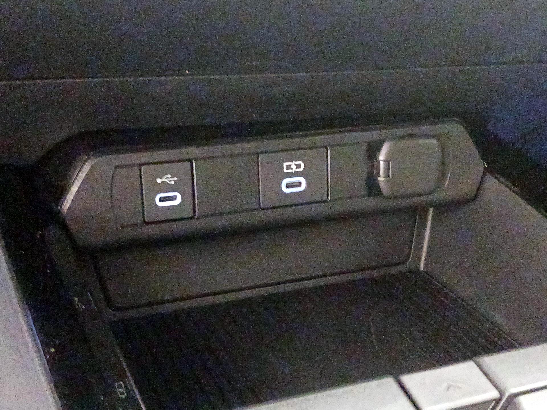 Thumbnail: 2024 Toyota Prius - 18