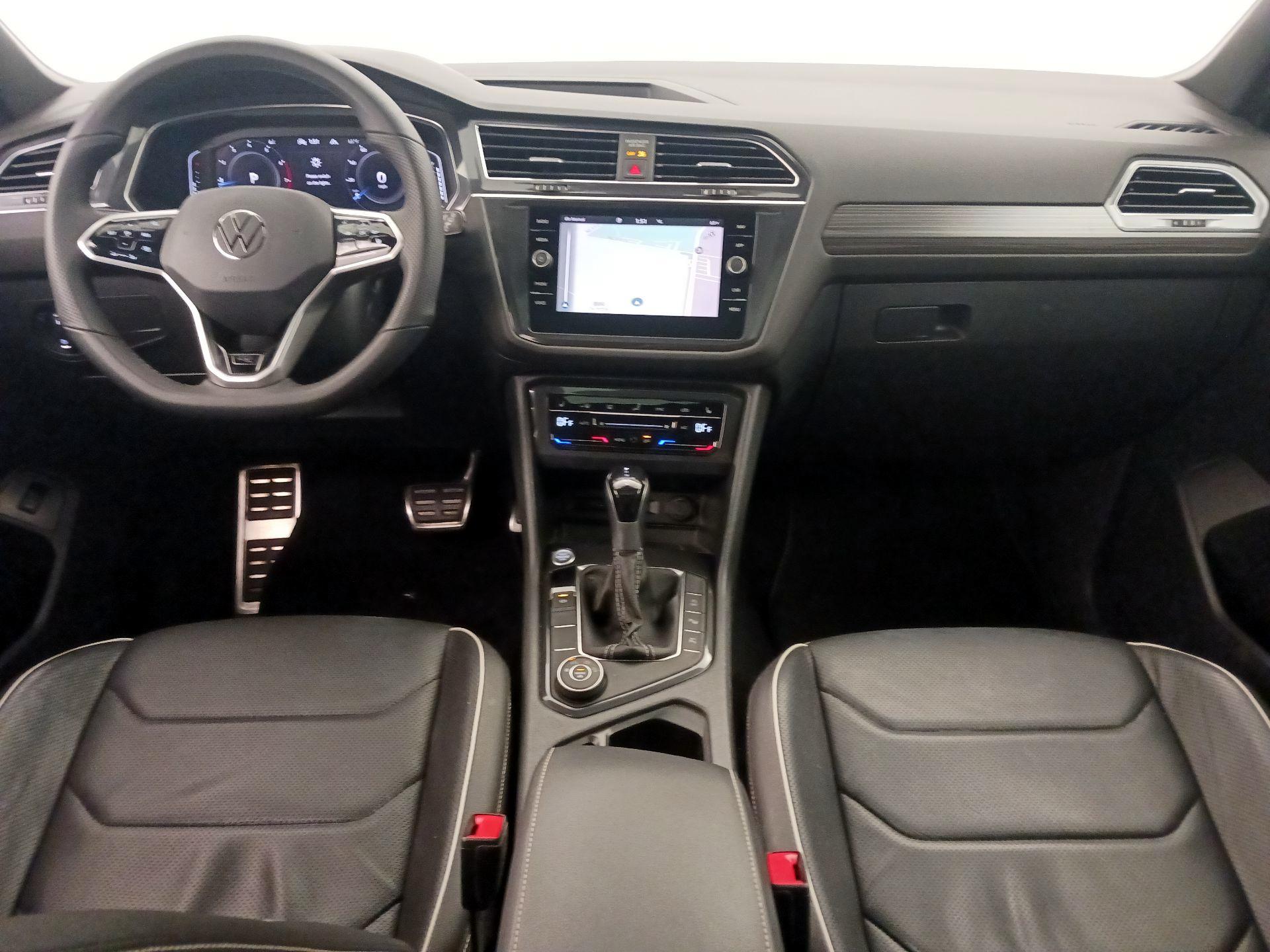 Thumbnail: 2022 Volkswagen Tiguan - 9