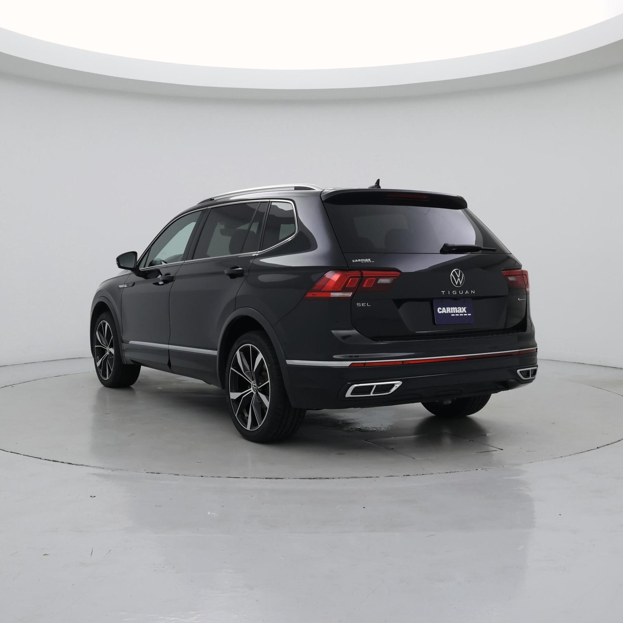 Thumbnail: 2022 Volkswagen Tiguan - 2