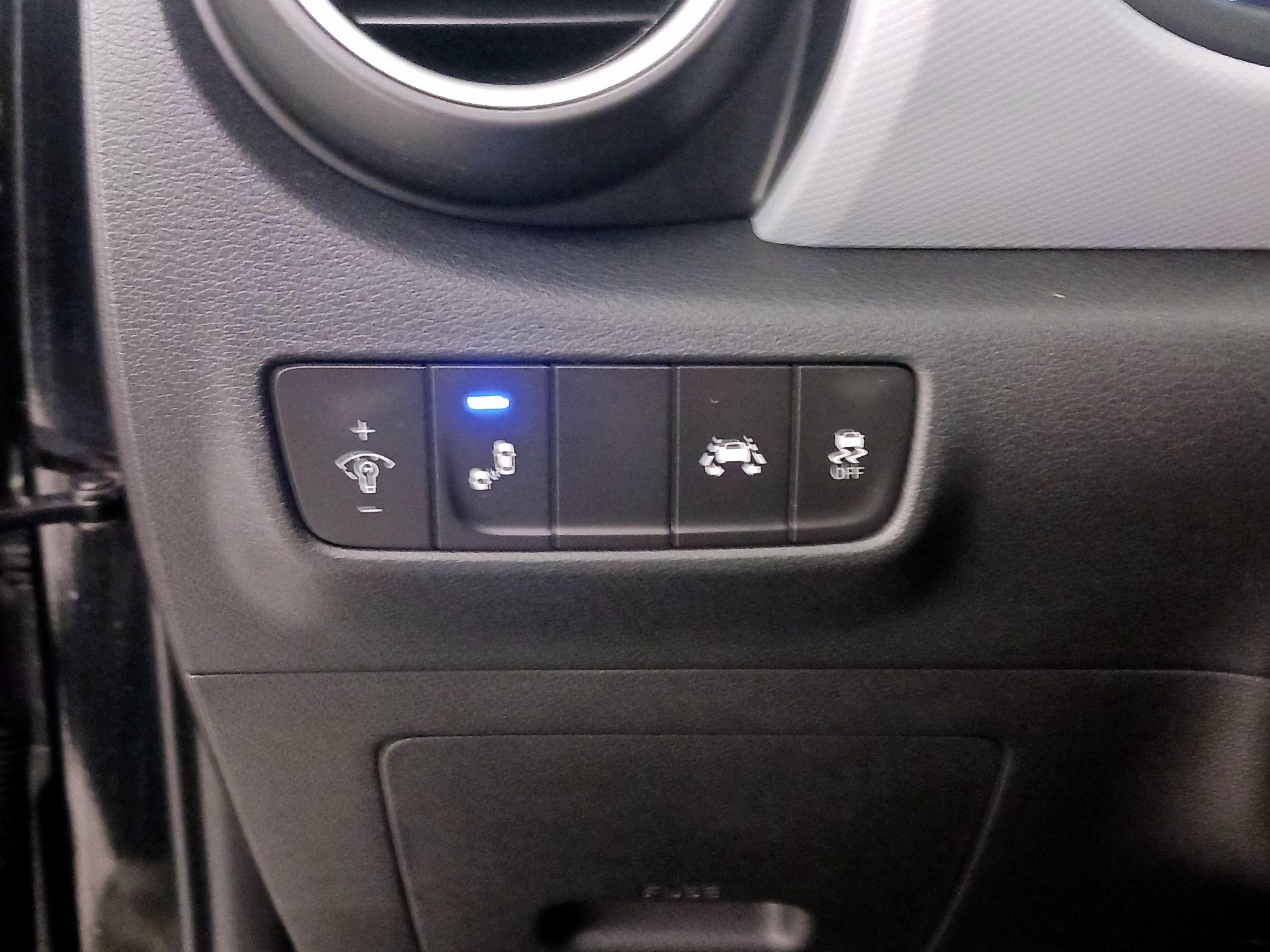 Thumbnail: 2020 Hyundai Kona - 13