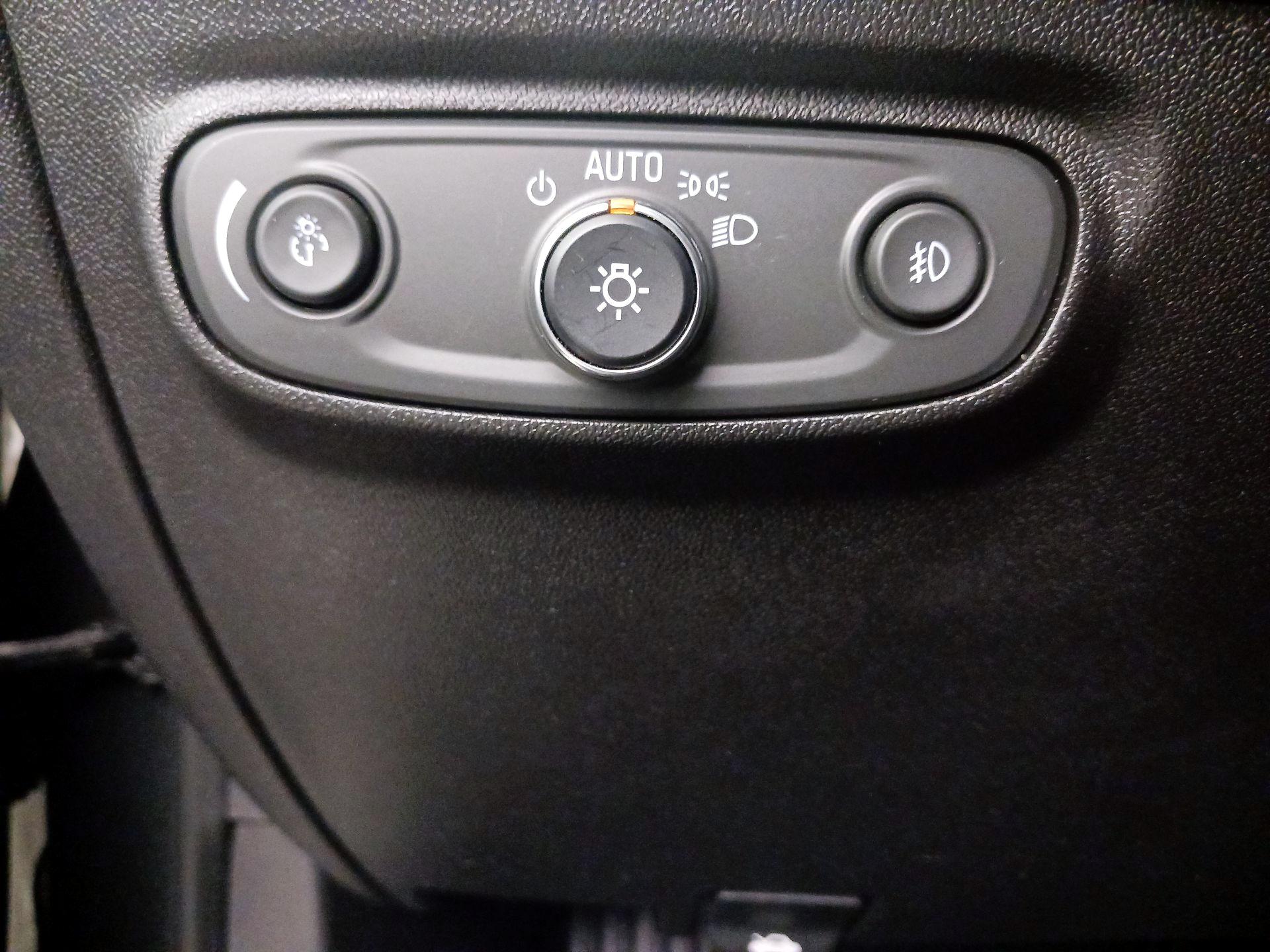 Thumbnail: 2018 Chevrolet Equinox - 13